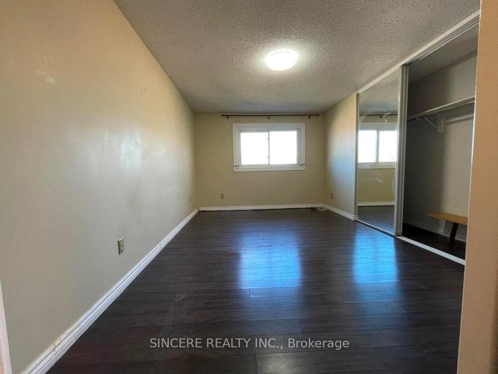 188 Daniels Crescent photo 17