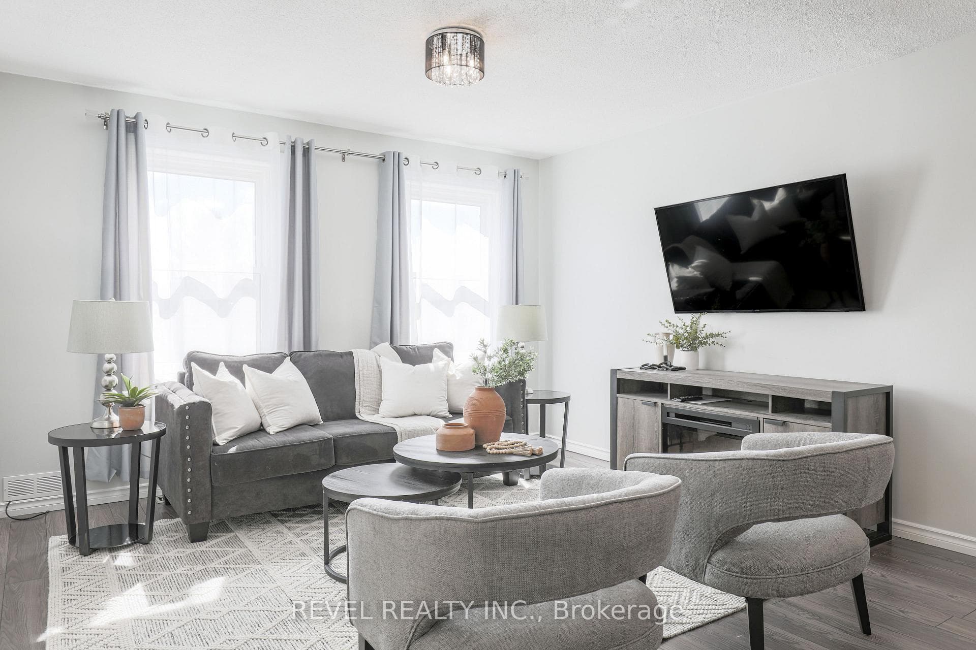 4 Kingsview Court photo 7