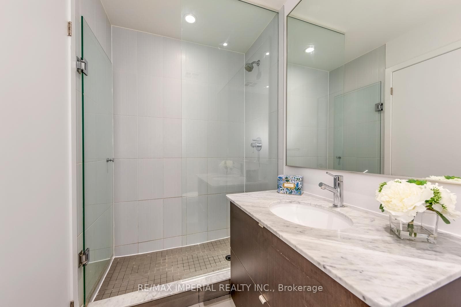 170 Fort York Boulevard Unit 2409 photo 28