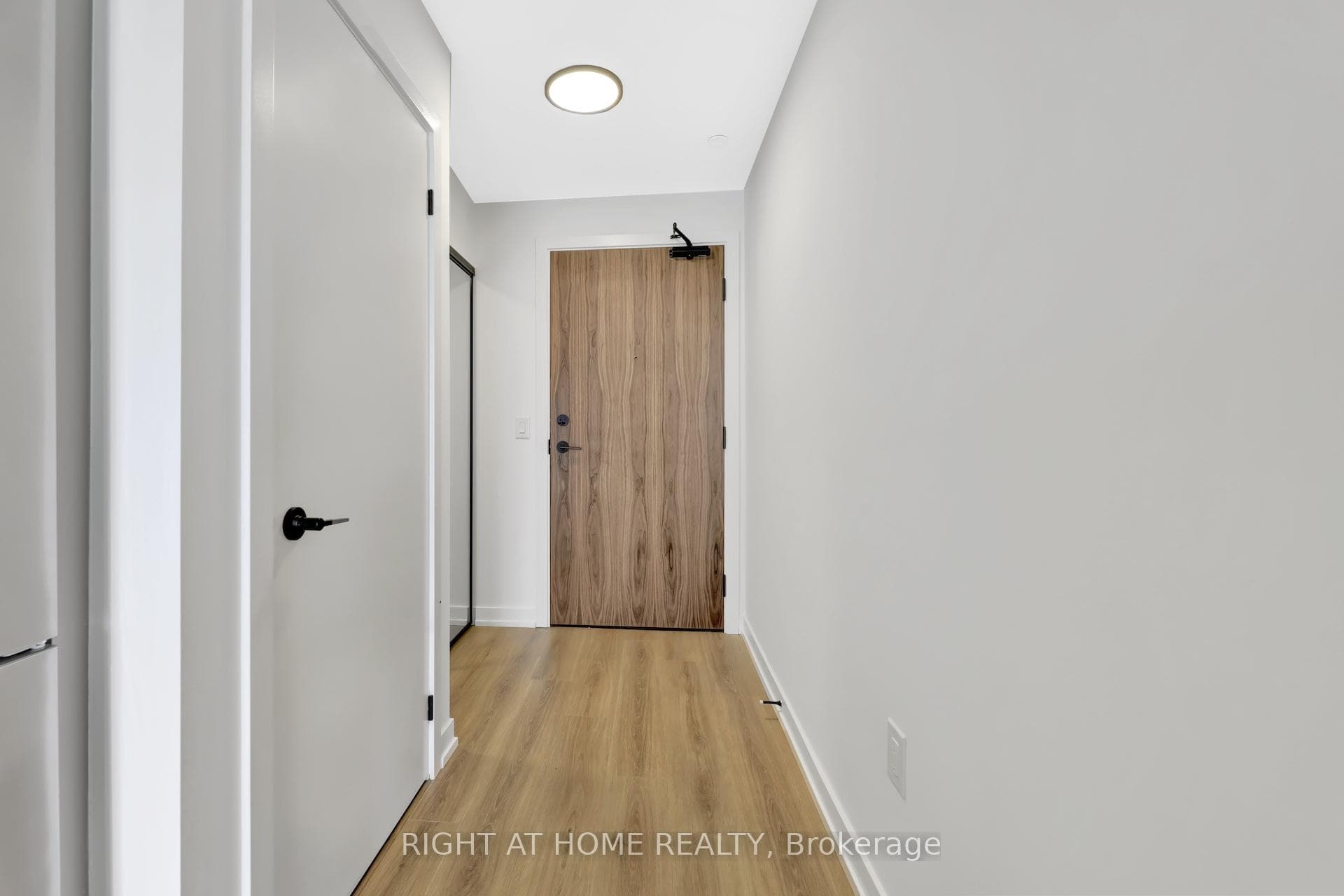 10 LAGERFELD Drive Unit 401 photo 10