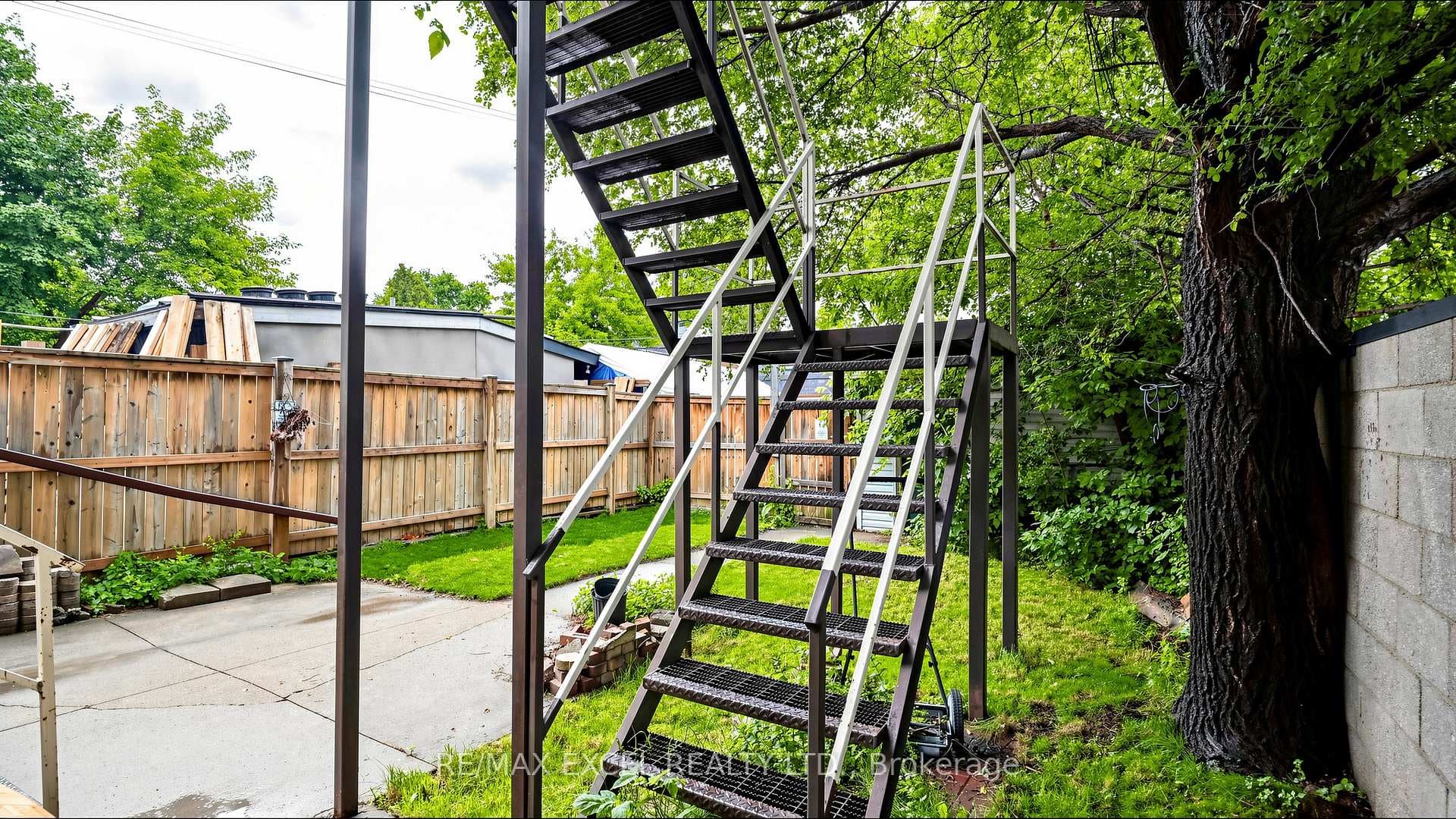 259 Victoria Avenue photo 40