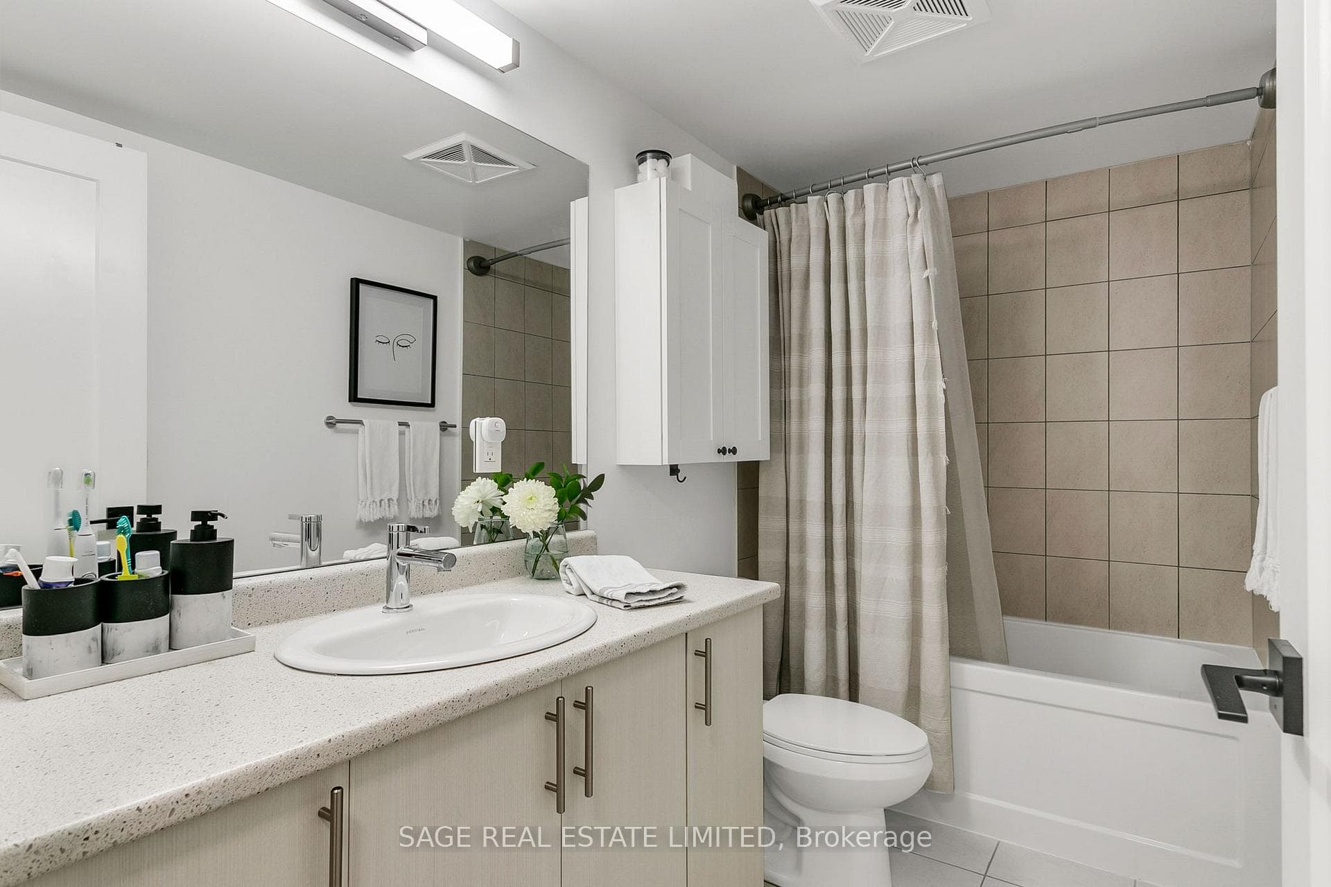 3686 St Clair Avenue Unit 103 photo 21