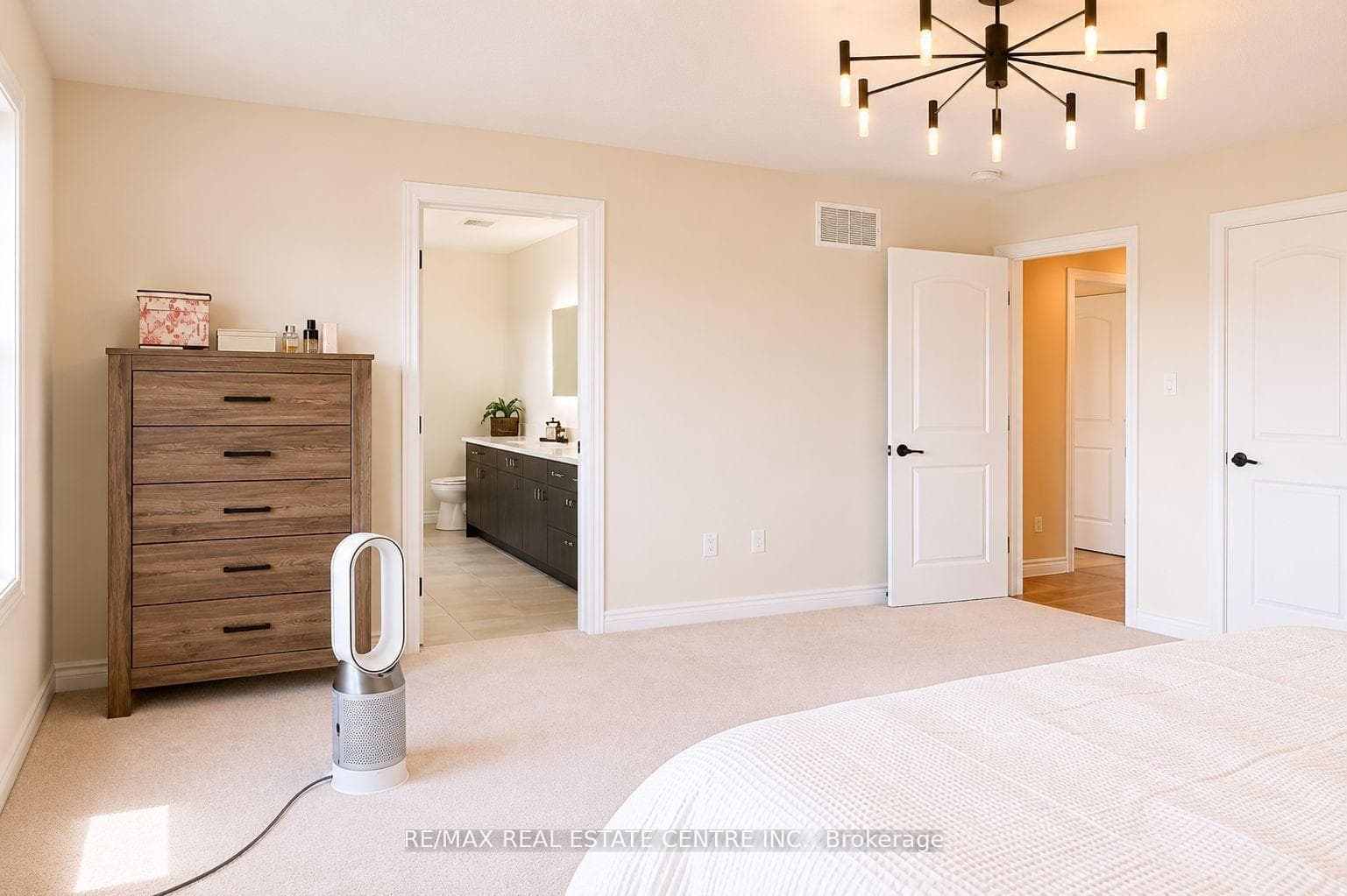 15 Cahill Drive photo 41