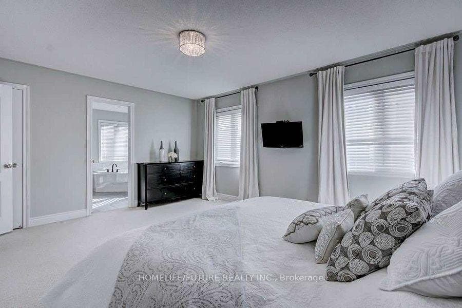 18 Sargeant Avenue photo 7