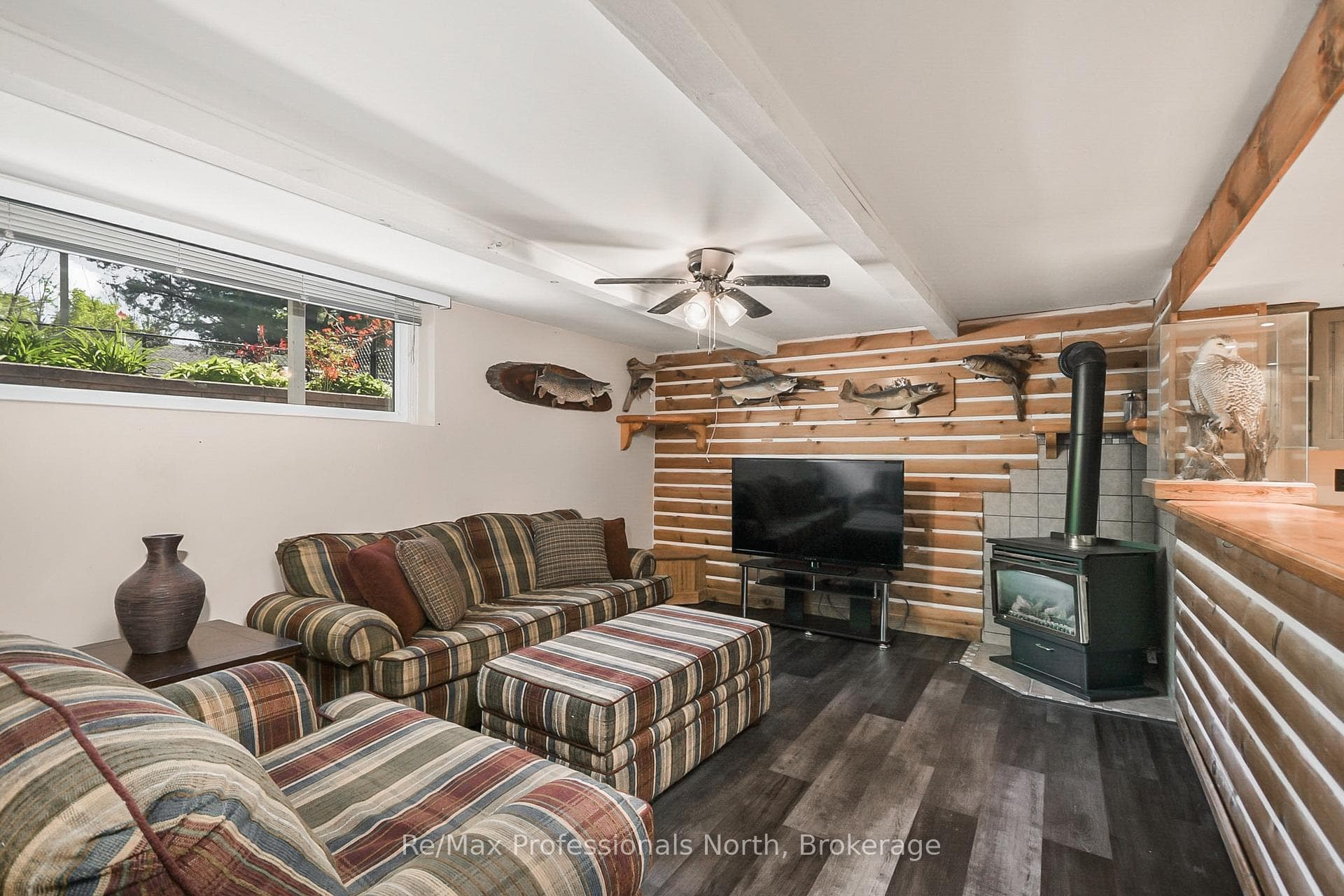 110 FRASER Street photo 16
