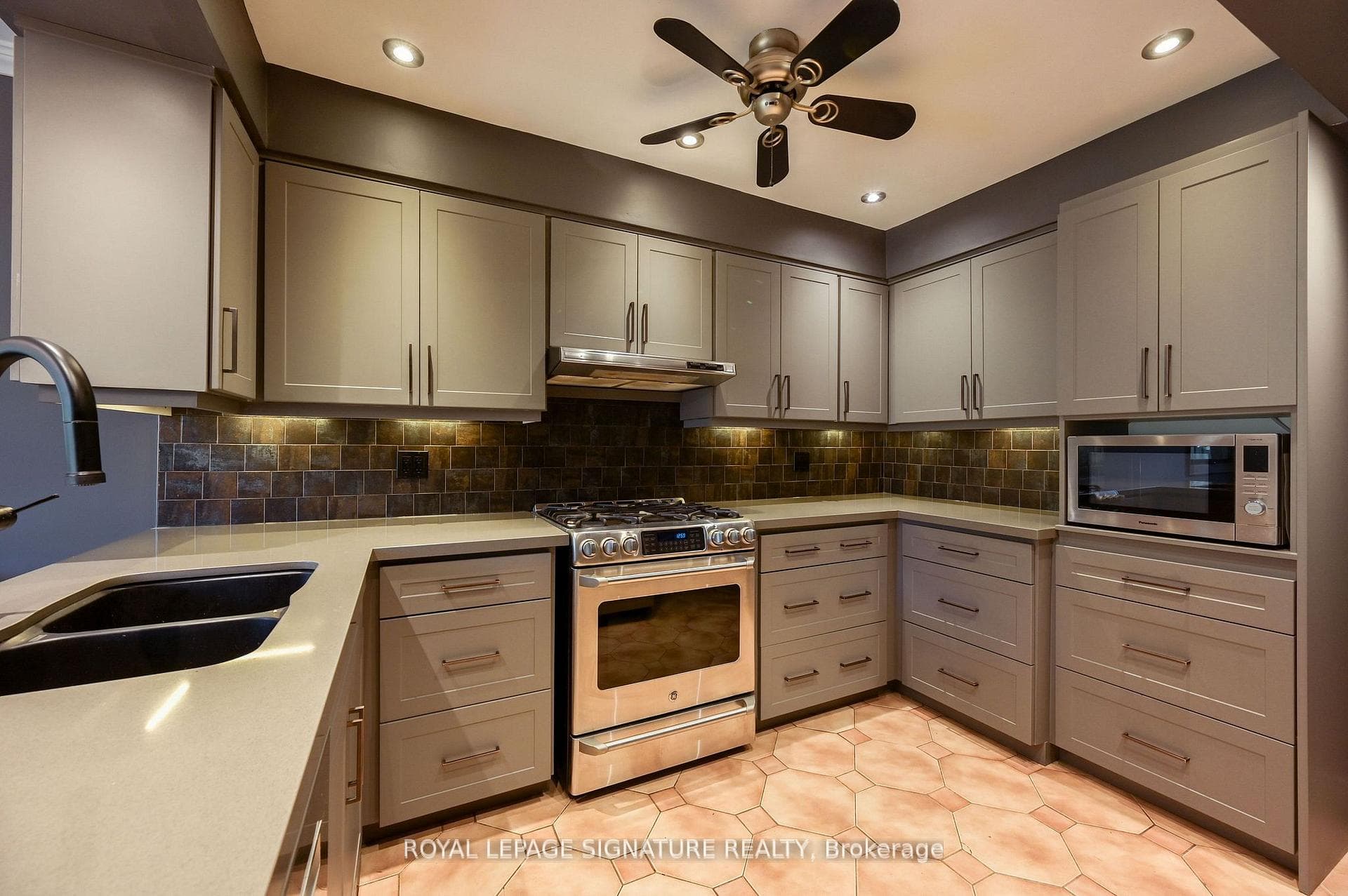 1191 Grange Road photo 8