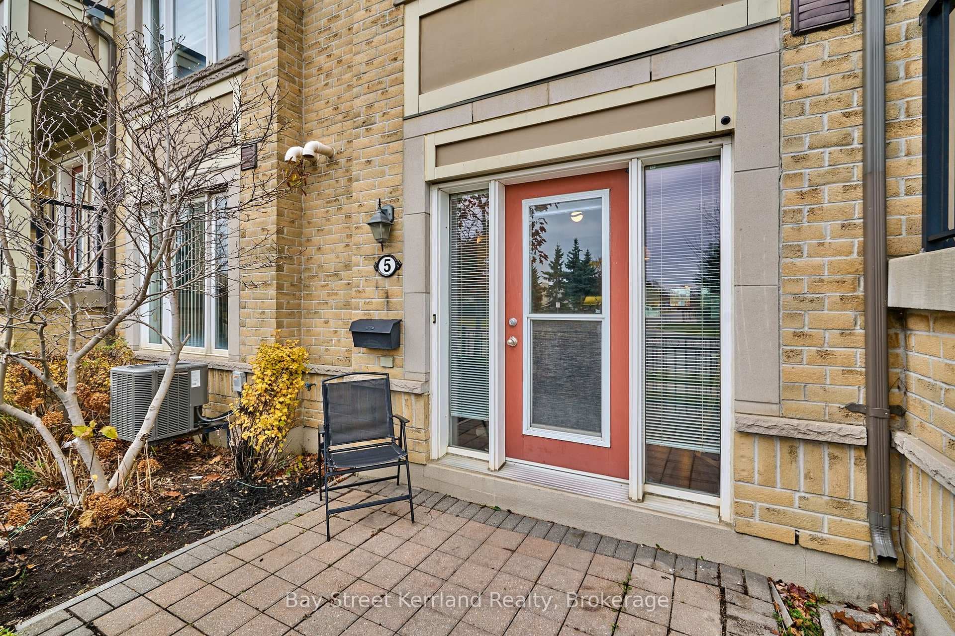 2895 Hazelton Place Unit 5 photo 3