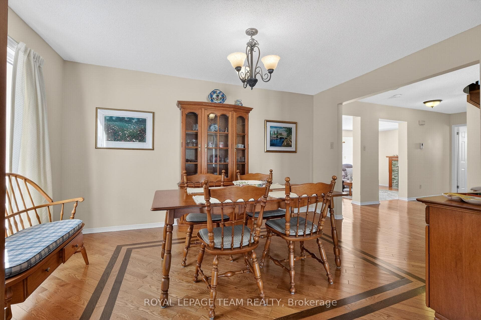11 Speers Crescent photo 9