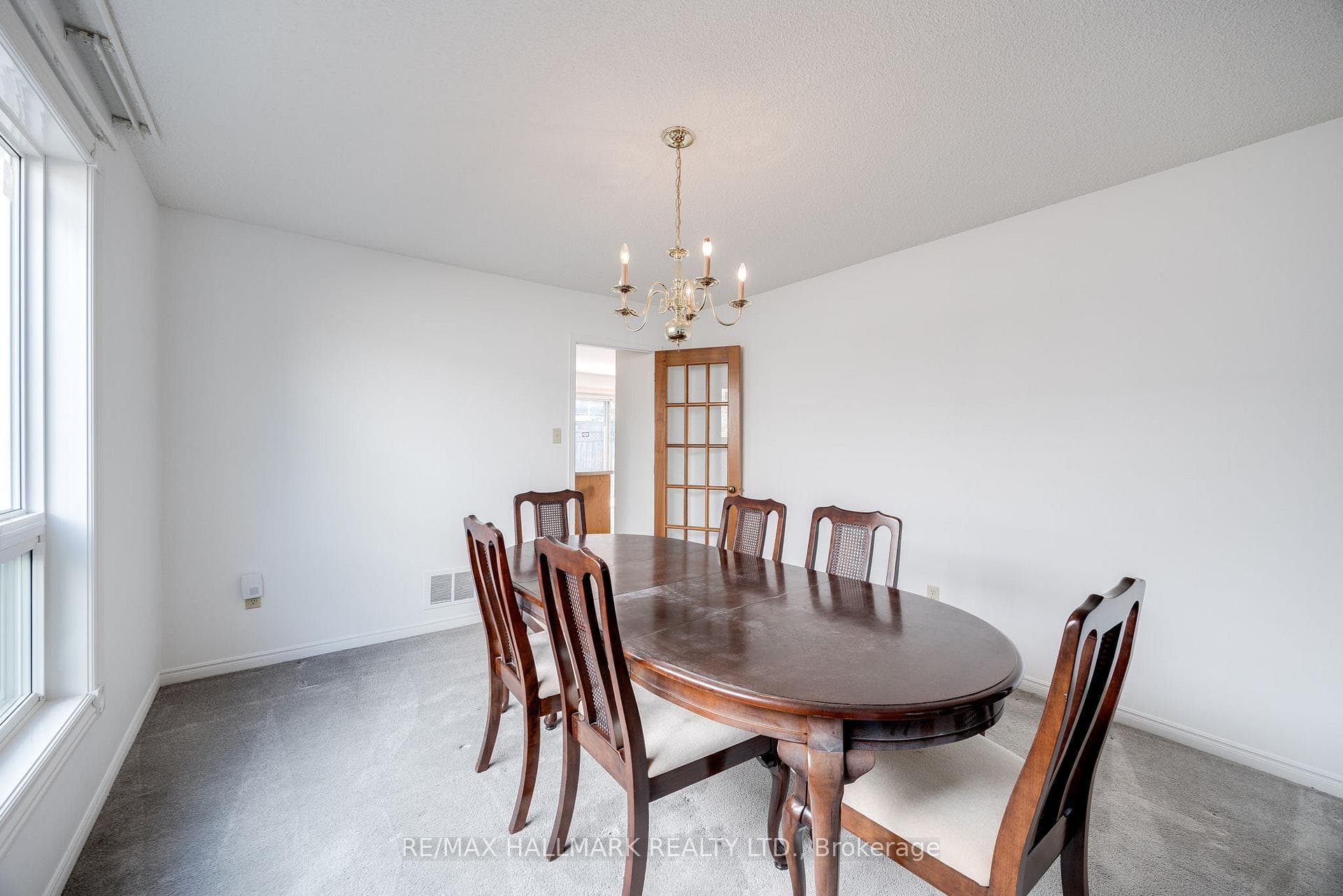 35 Milner Crescent photo 8