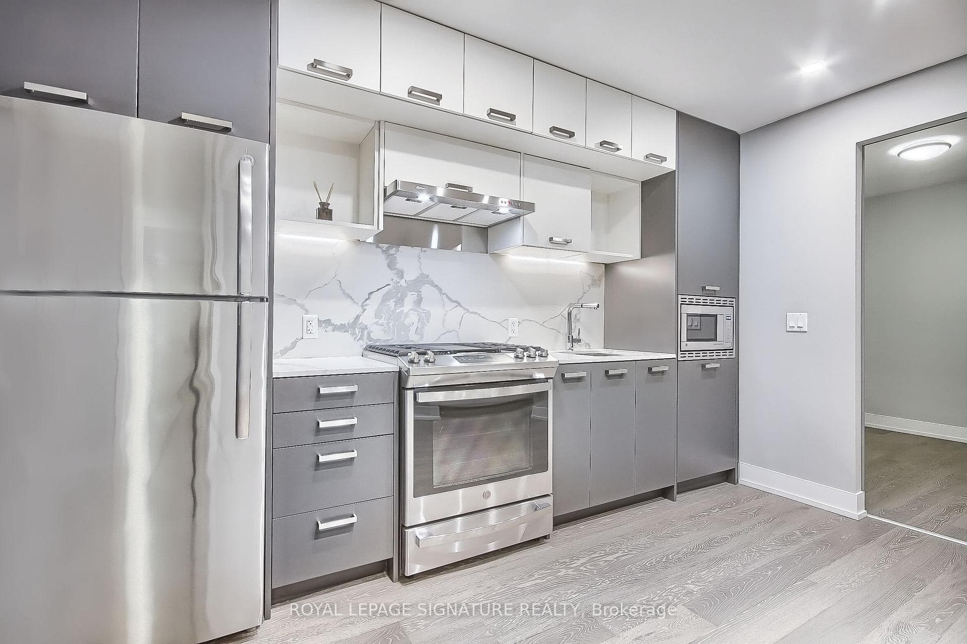 1331 Queen Street Unit 101 photo 7