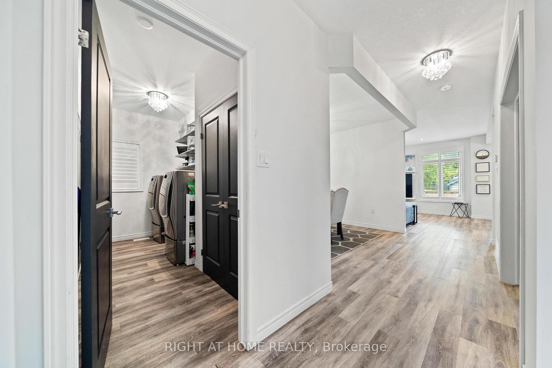 137 Dennis Drive photo 7