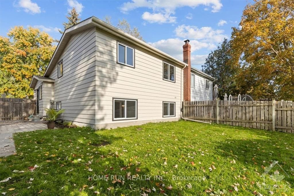 76 SHOULDICE Crescent photo 29