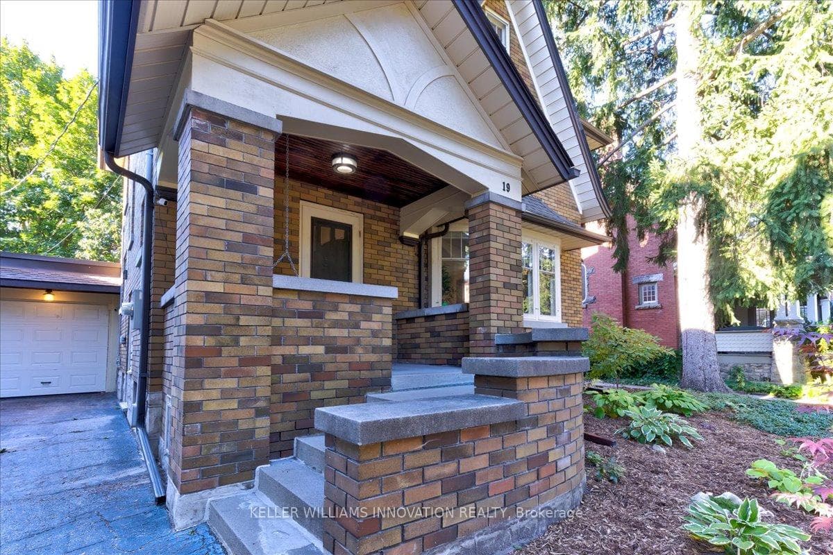 19 Homewood Avenue photo 3
