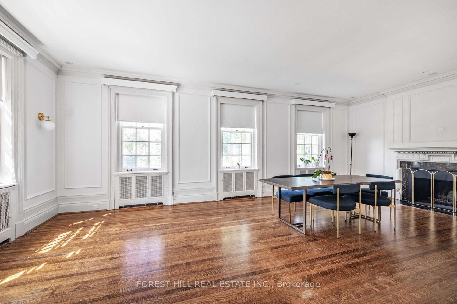 435 Russell Hill Road photo 14