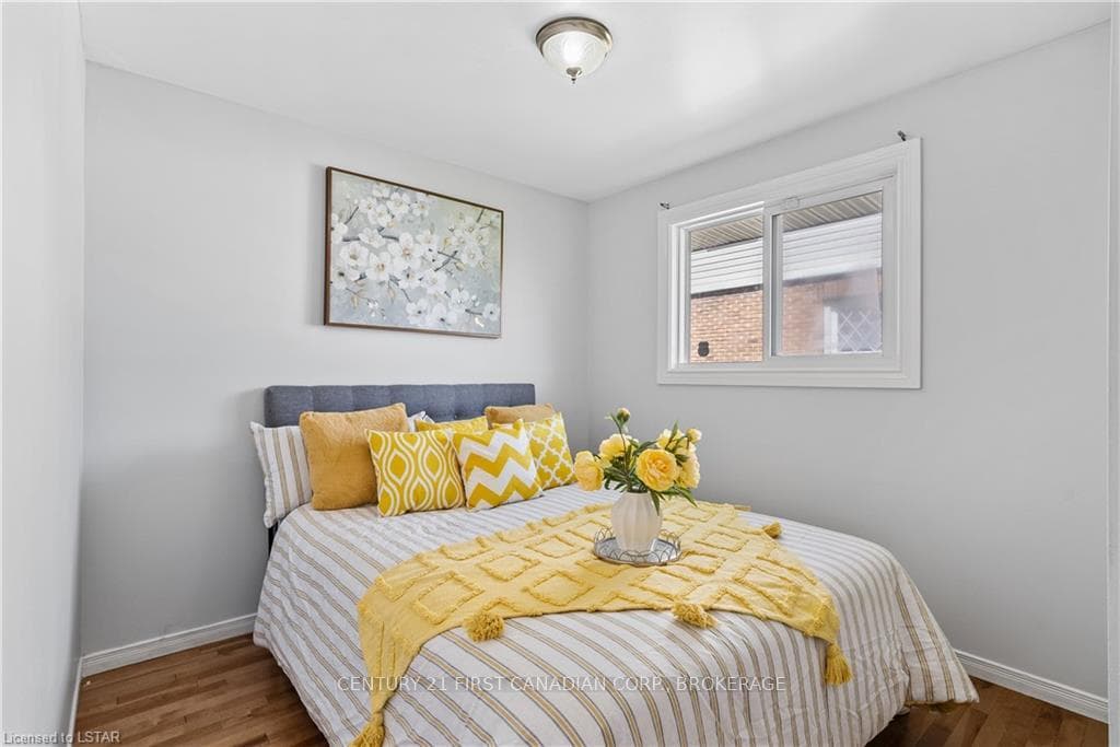 332 BELFIELD Street photo 17