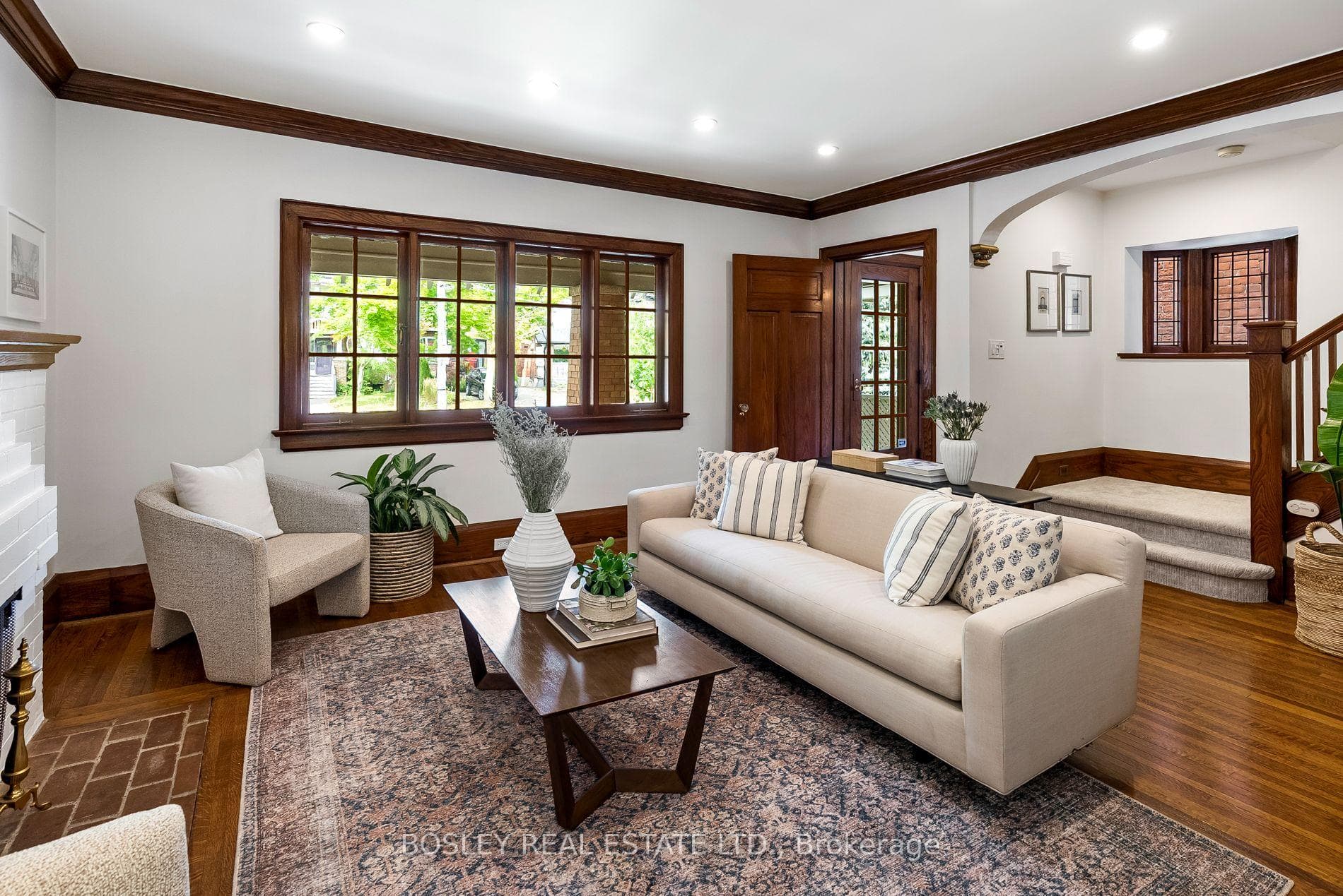 7 Glencairn Avenue photo 6