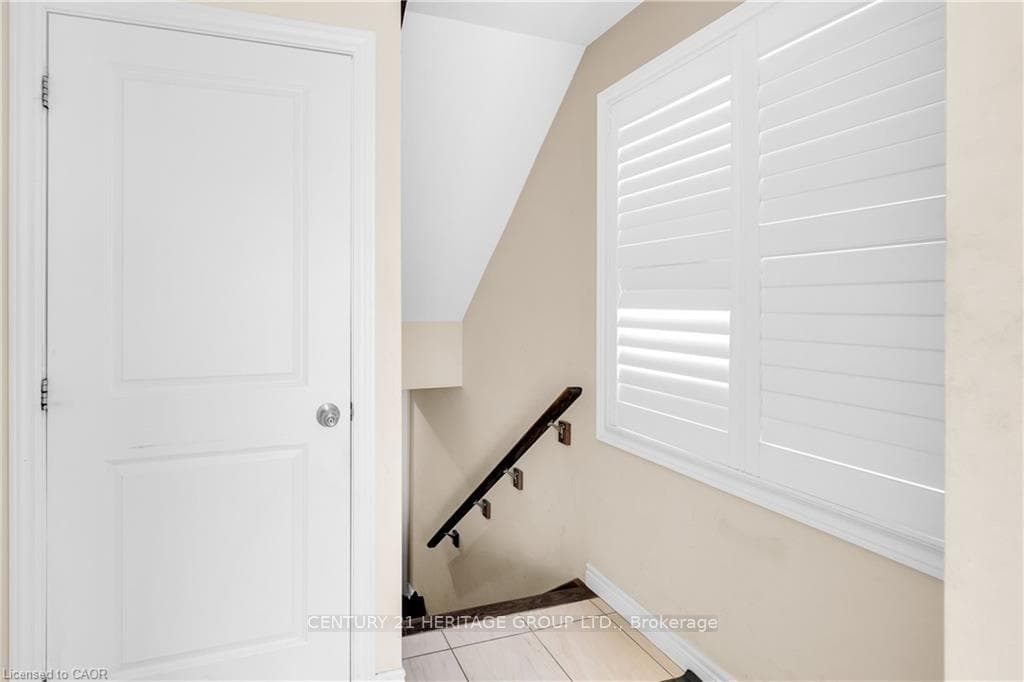 1354 Upper Sherman Avenue photo 24