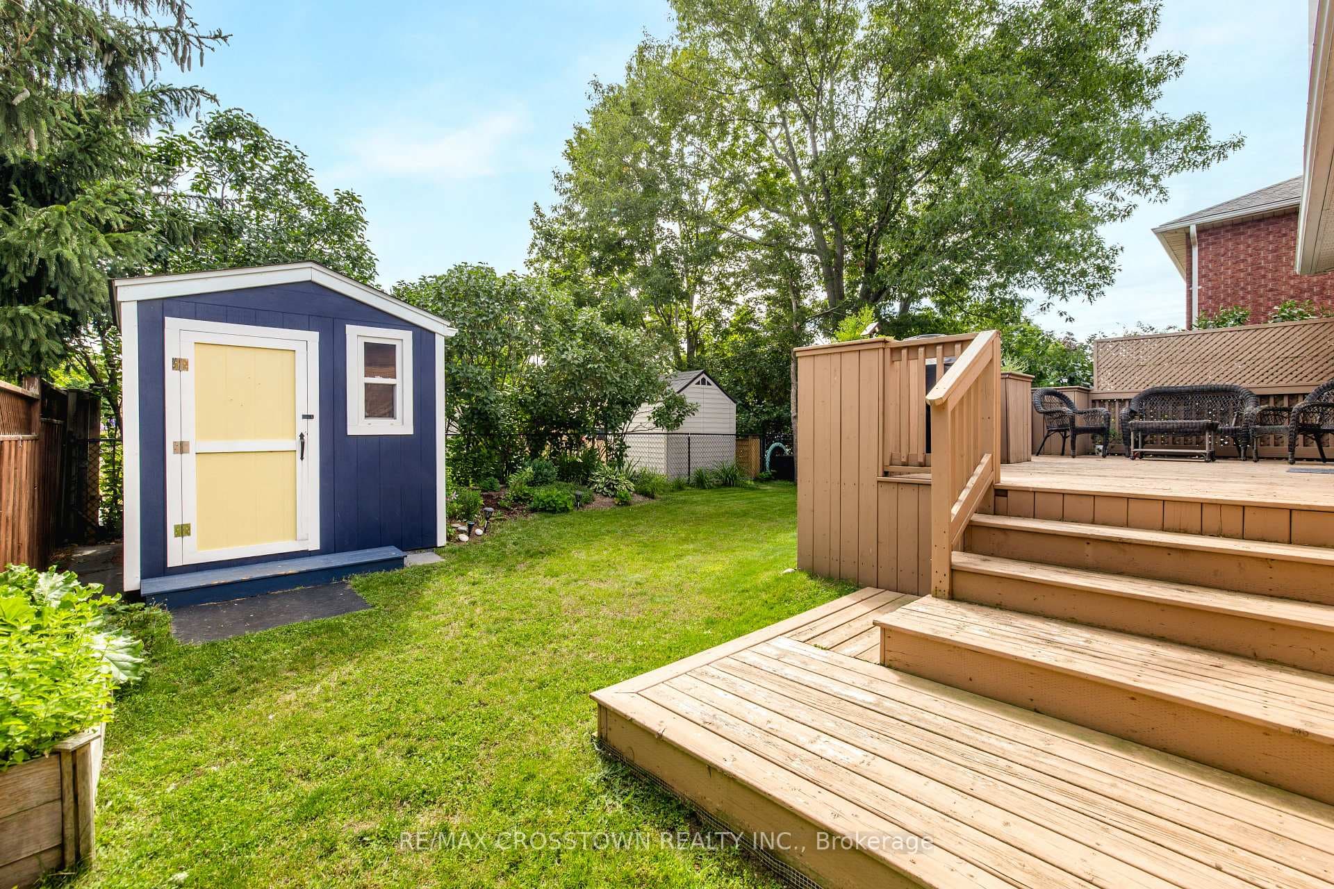 11 Revelstoke Court photo 48