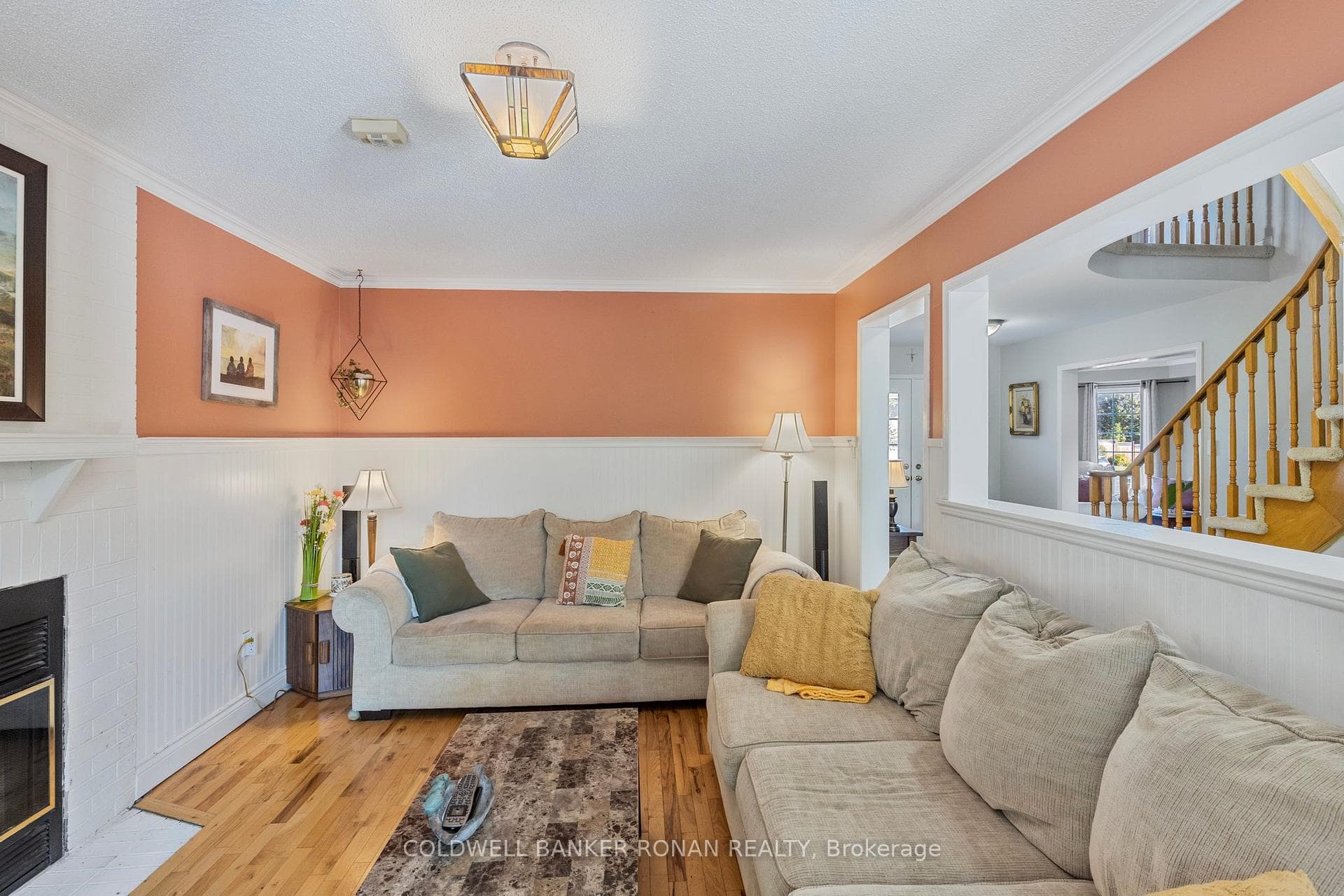 5 Coburn Crescent photo 7