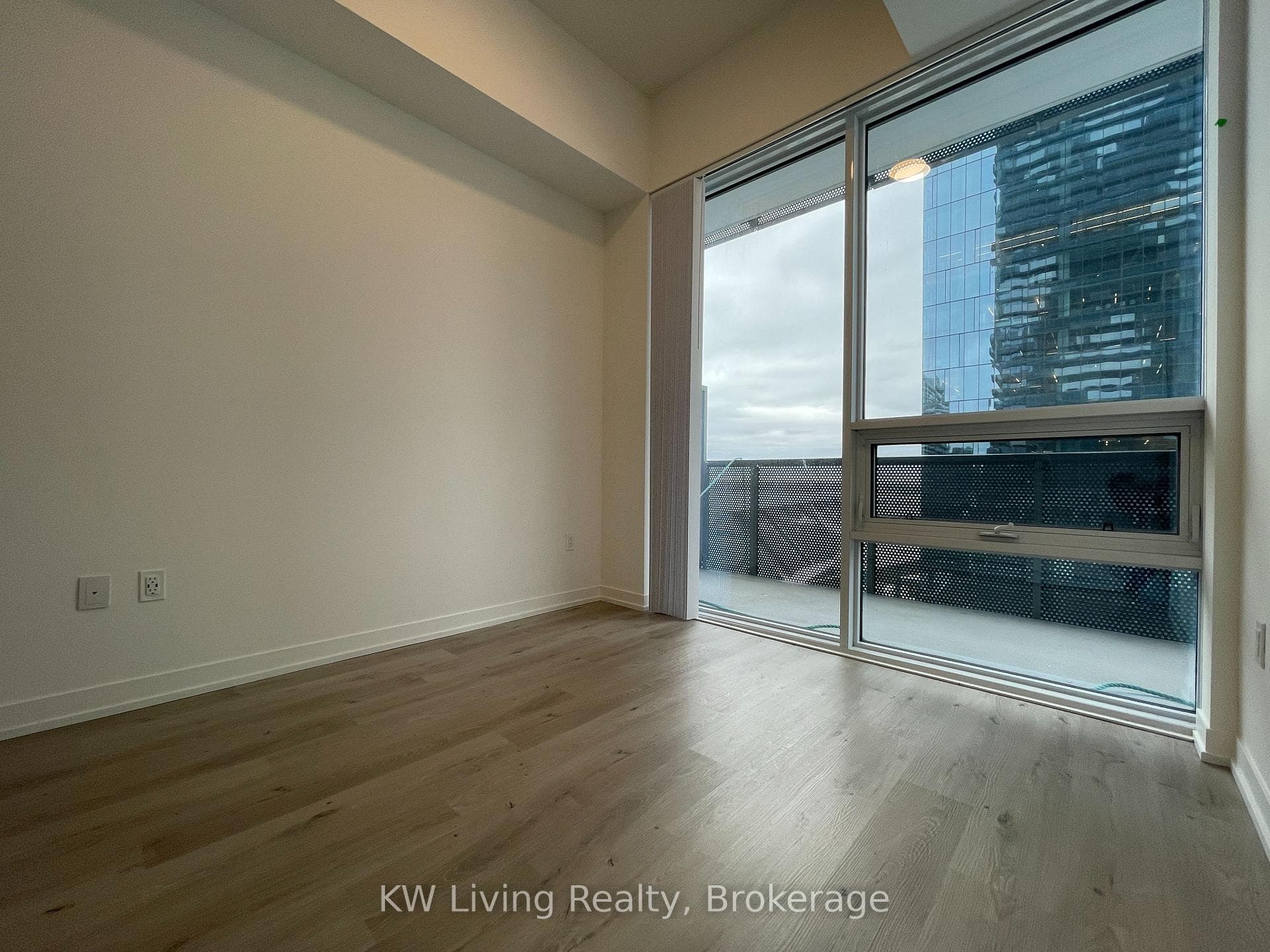 138 Downes Street Unit 1209 photo 10