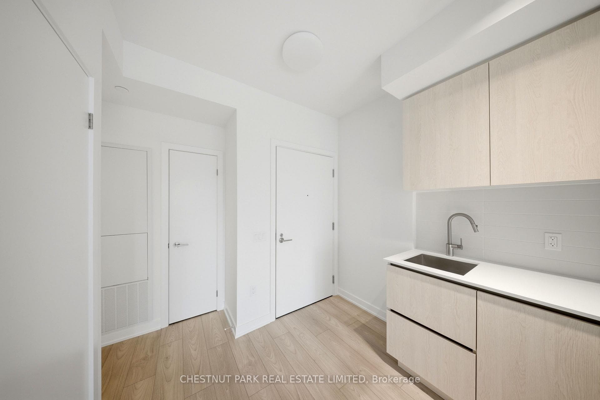 110 Broadway Avenue Unit 1113S photo 2