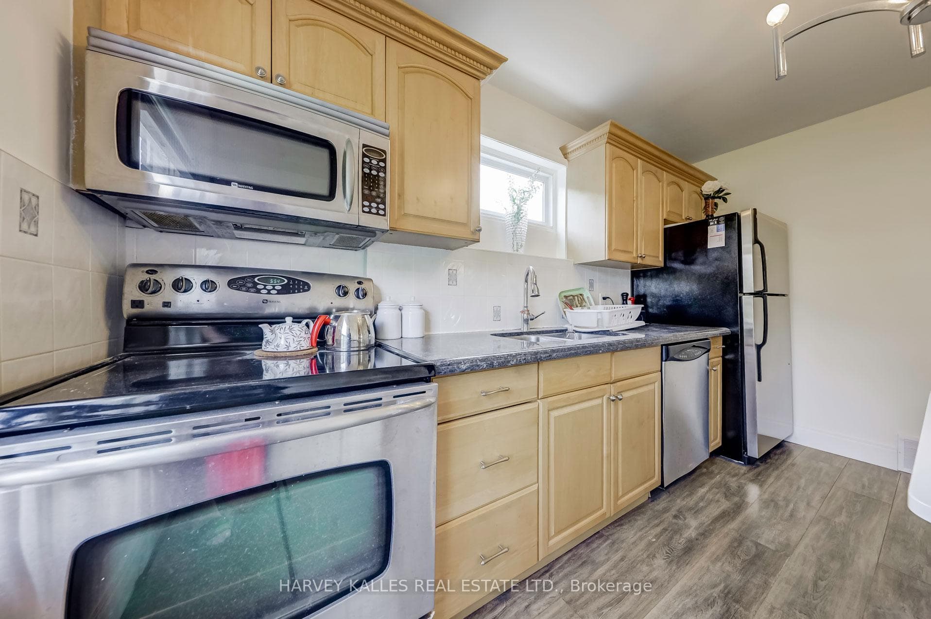 103 Centre Avenue photo 14