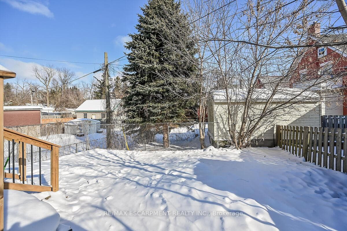 168 Mill Street photo 29
