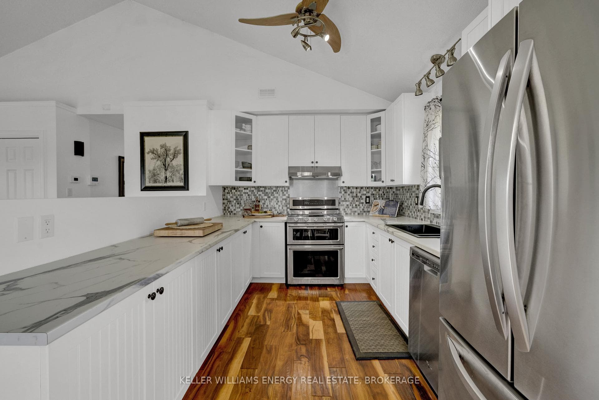 1331 Lakeside Drive photo 9