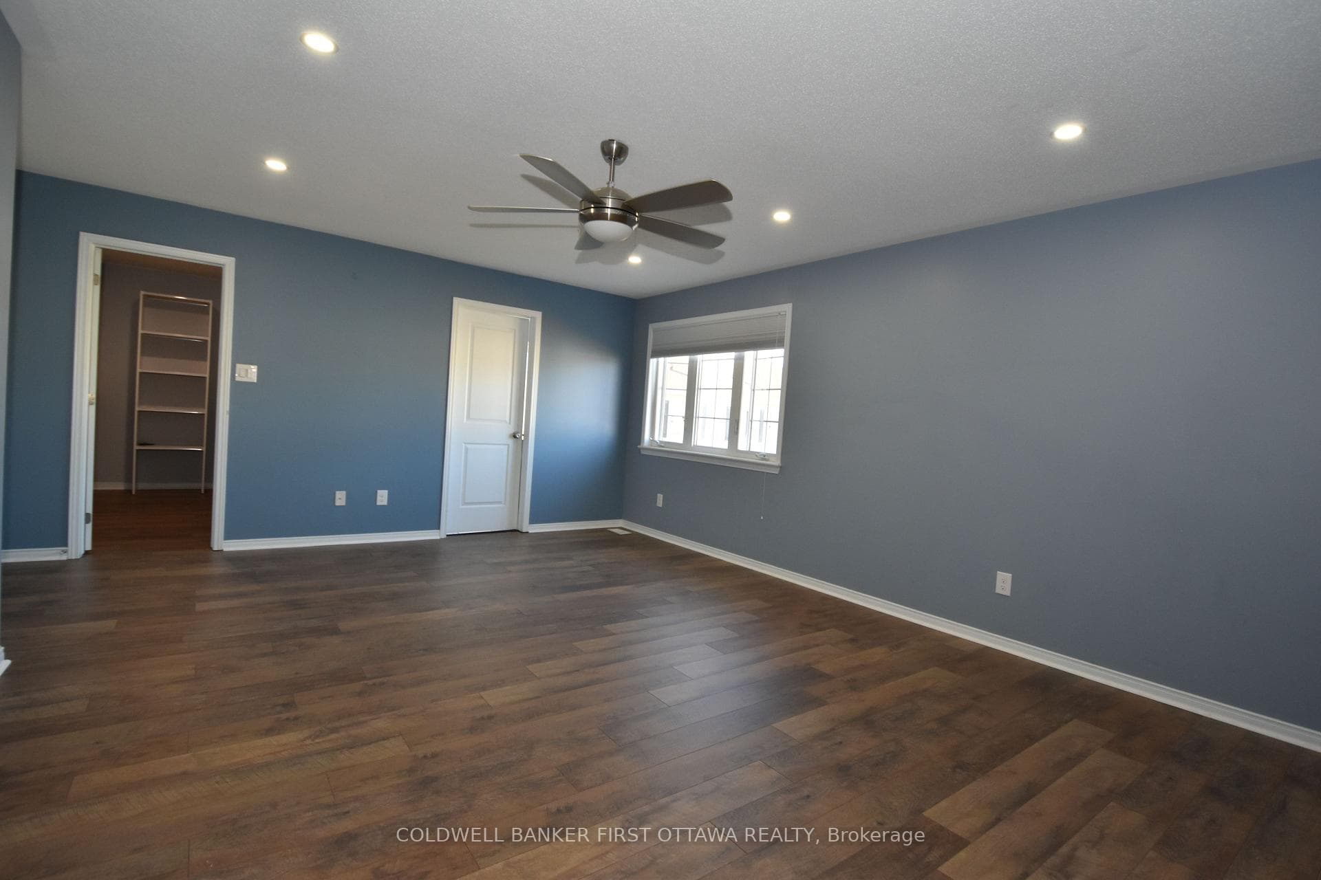 413 Blackleaf Drive photo 18