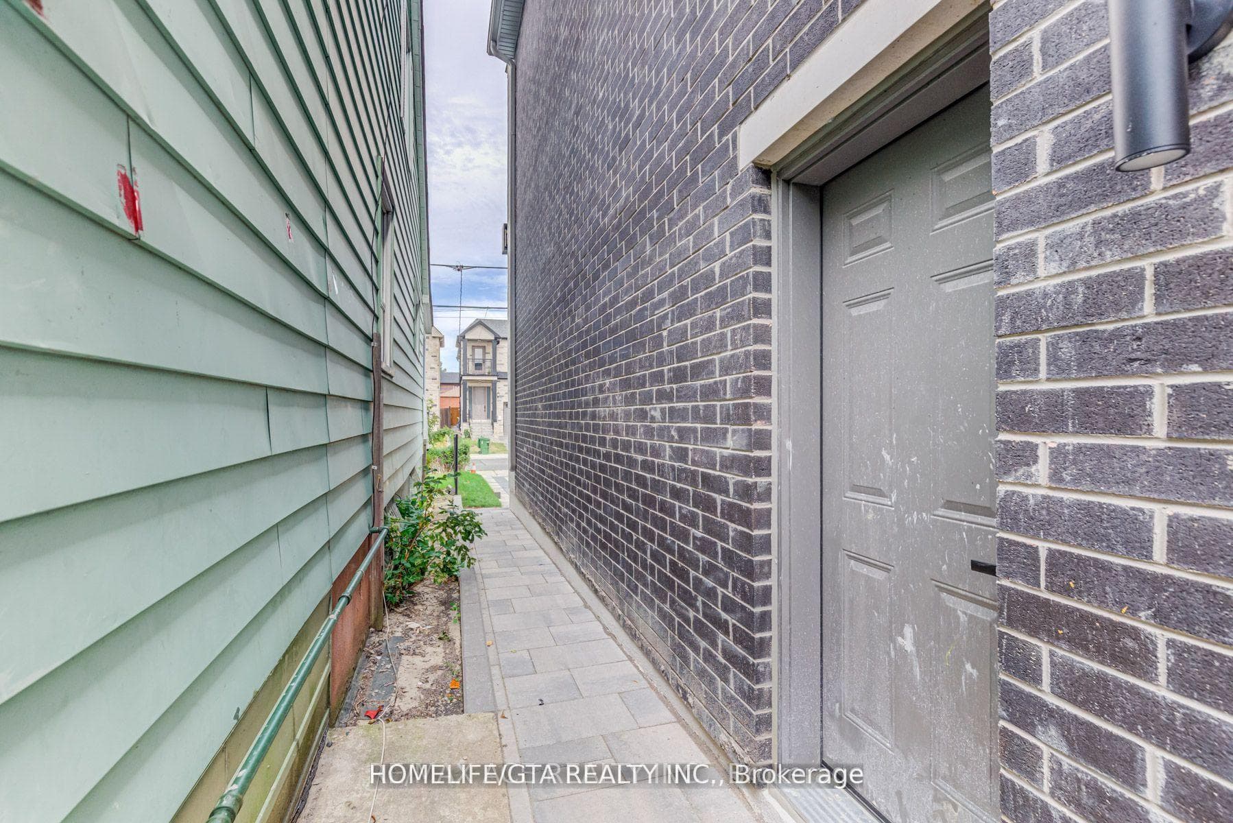 121 Park Street Unit Bsmt photo 9