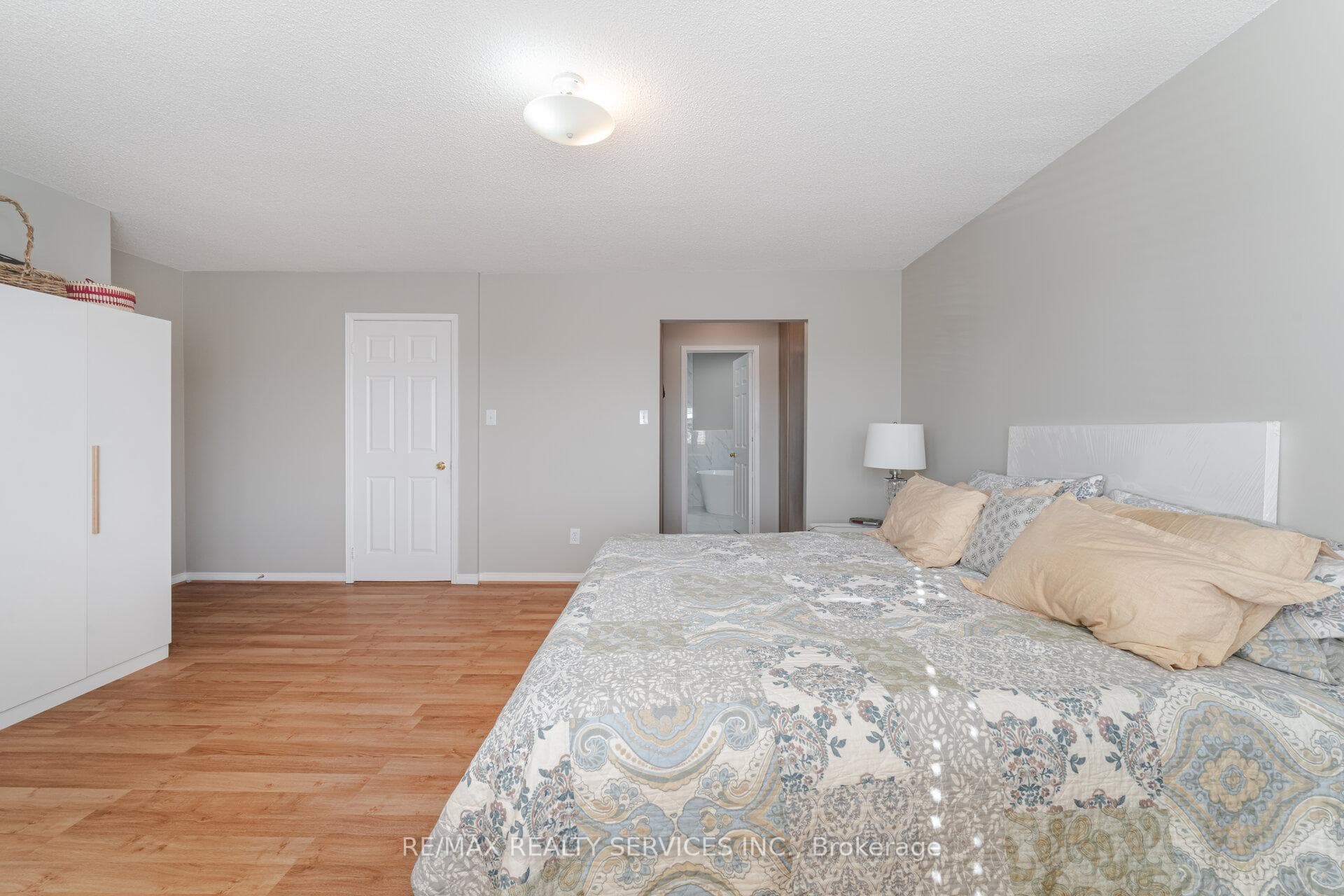 68 Newgreen Crescent photo 24
