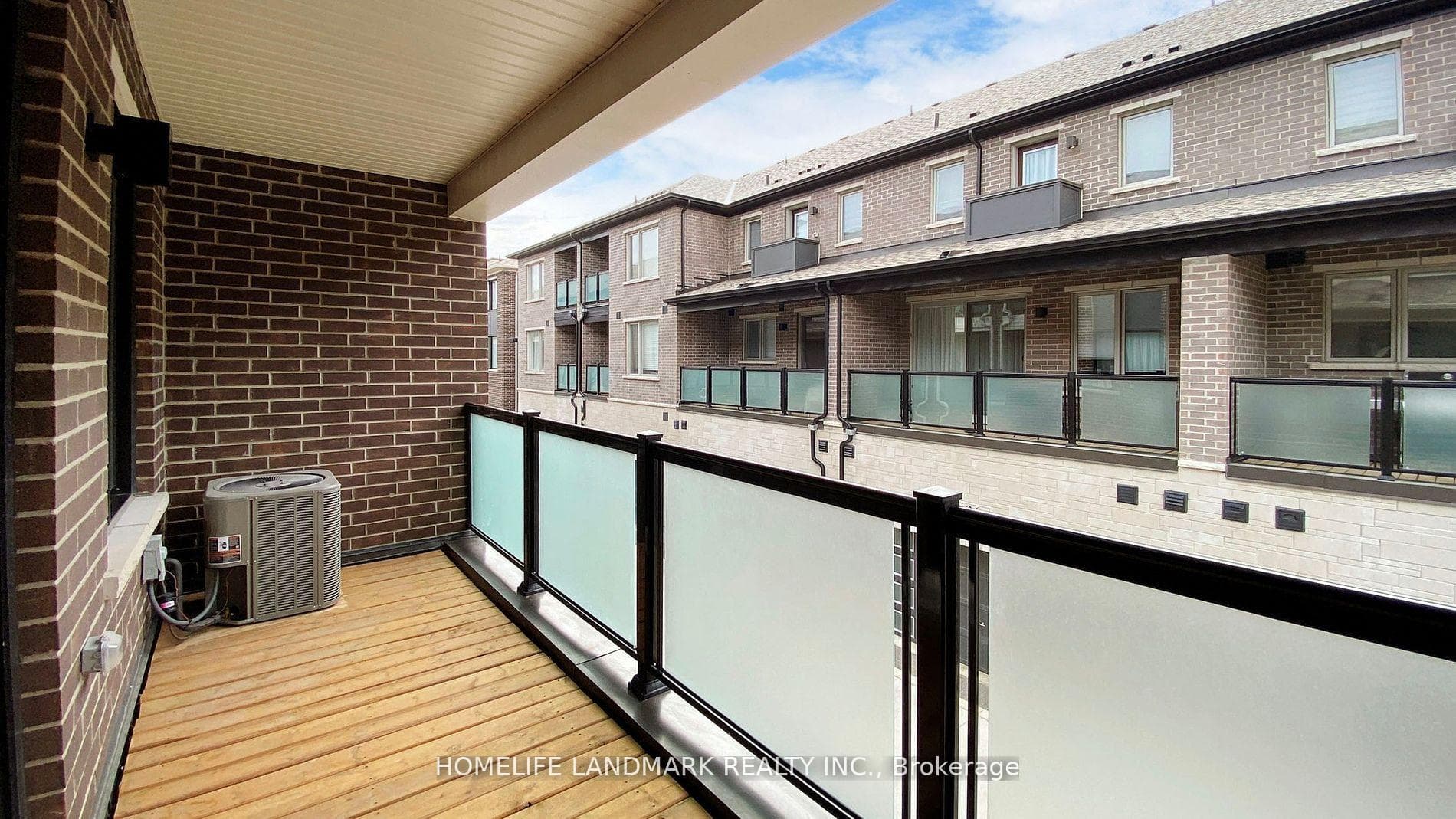 26 hollyhock Court photo 32