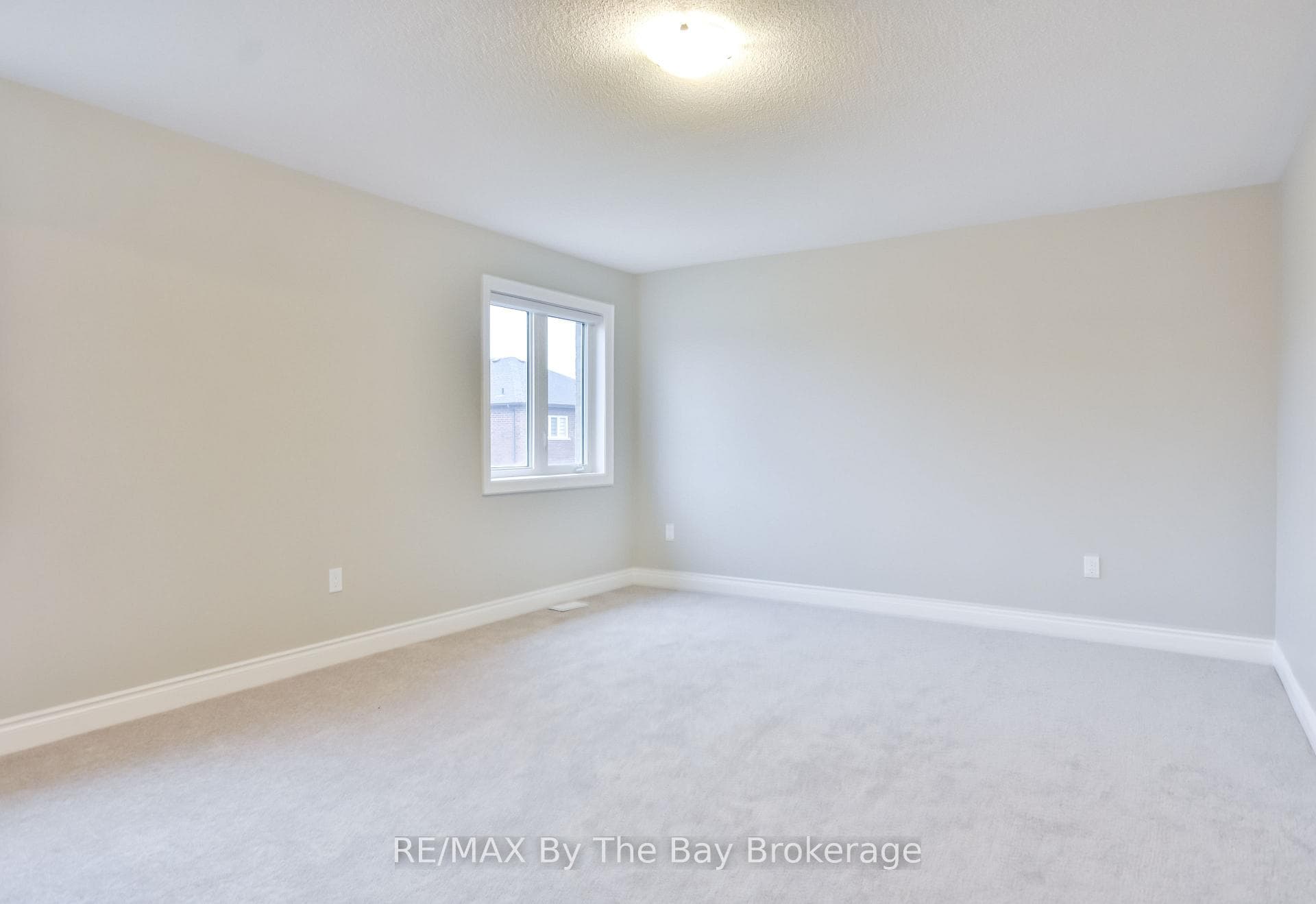 21 Amber Drive photo 36