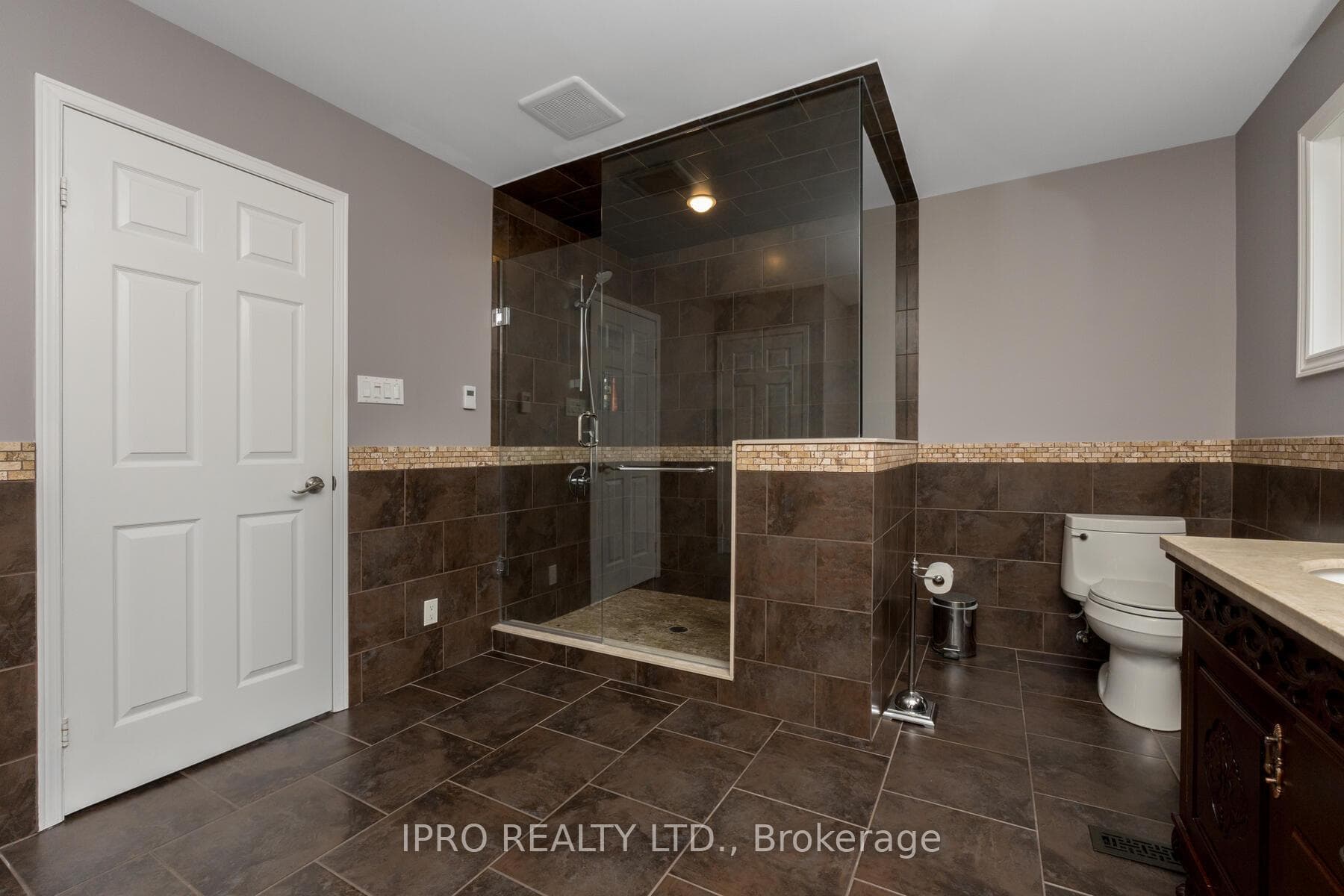 2092 Nipigon Drive photo 18