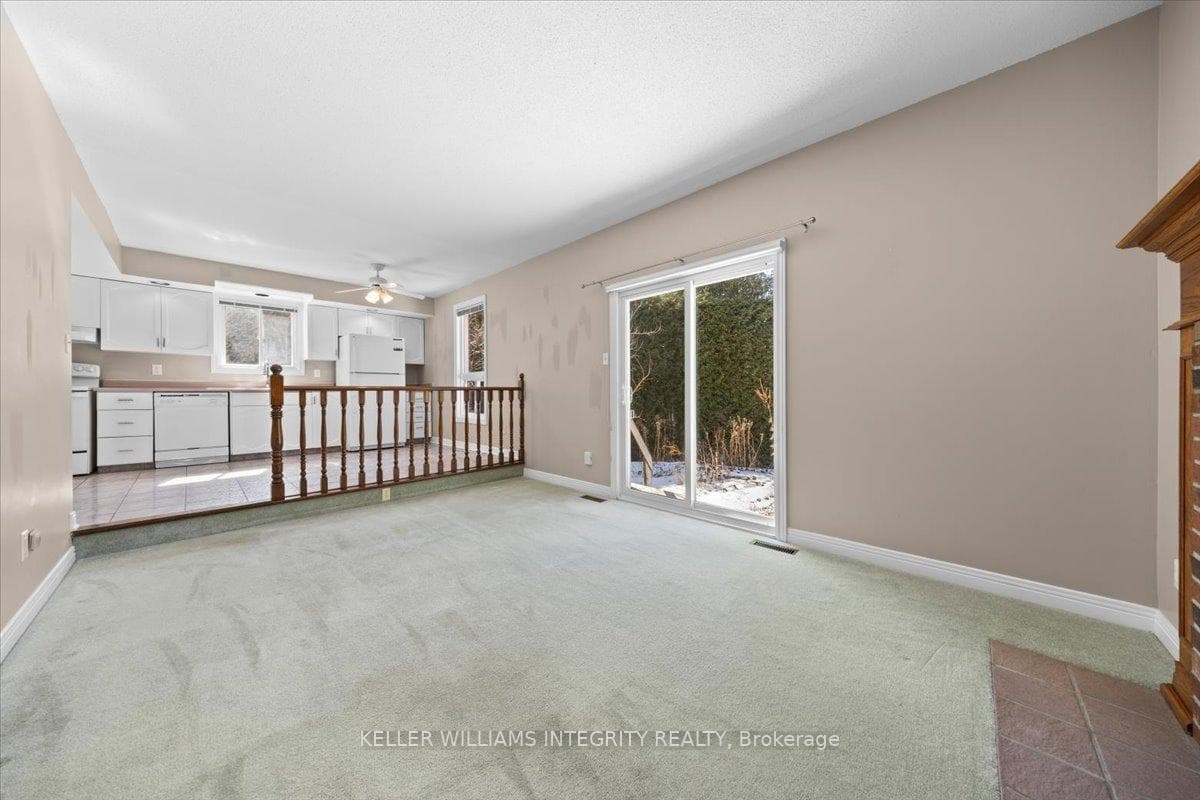 38 Thare Crescent photo 22