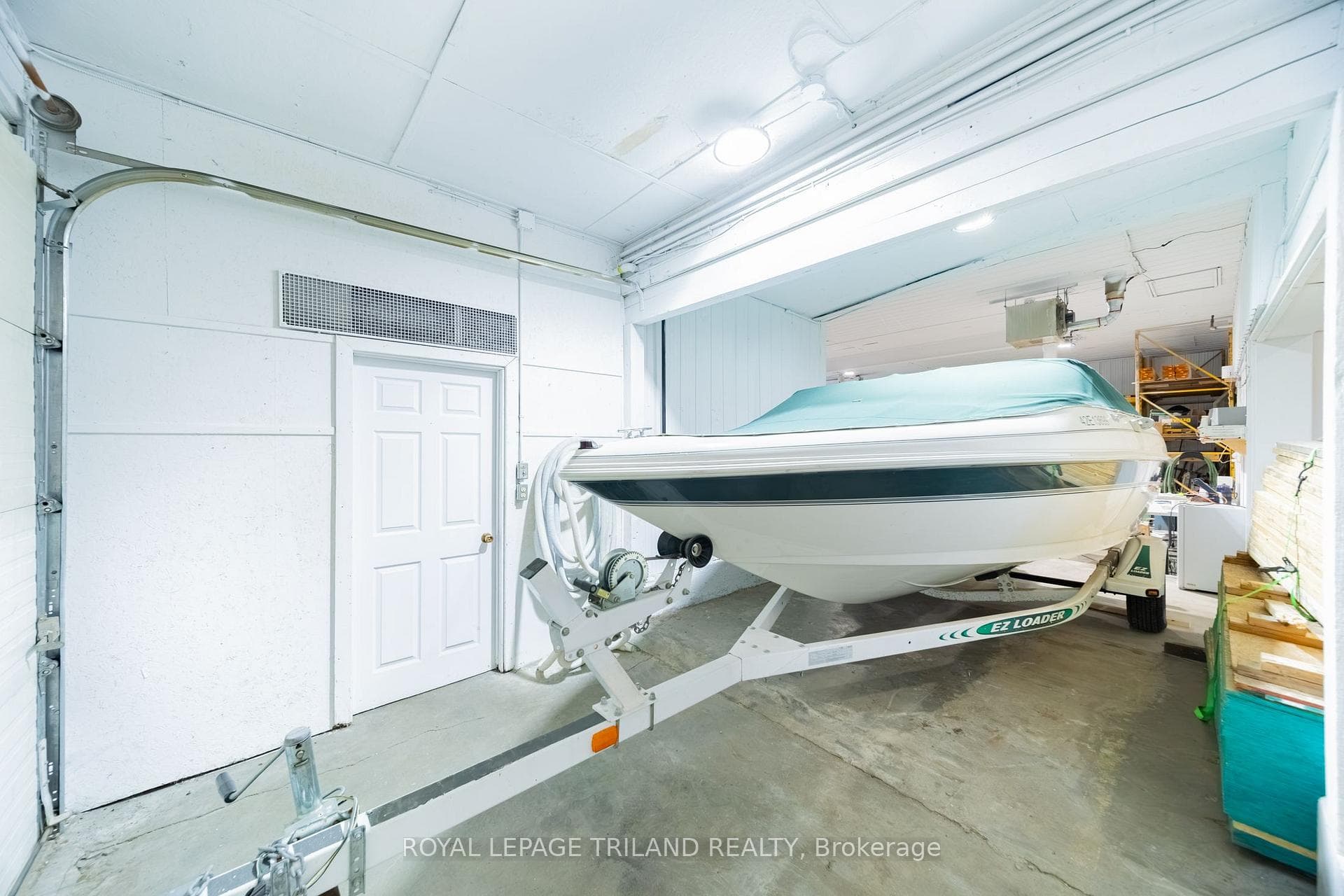 422 Canada Avenue photo 42