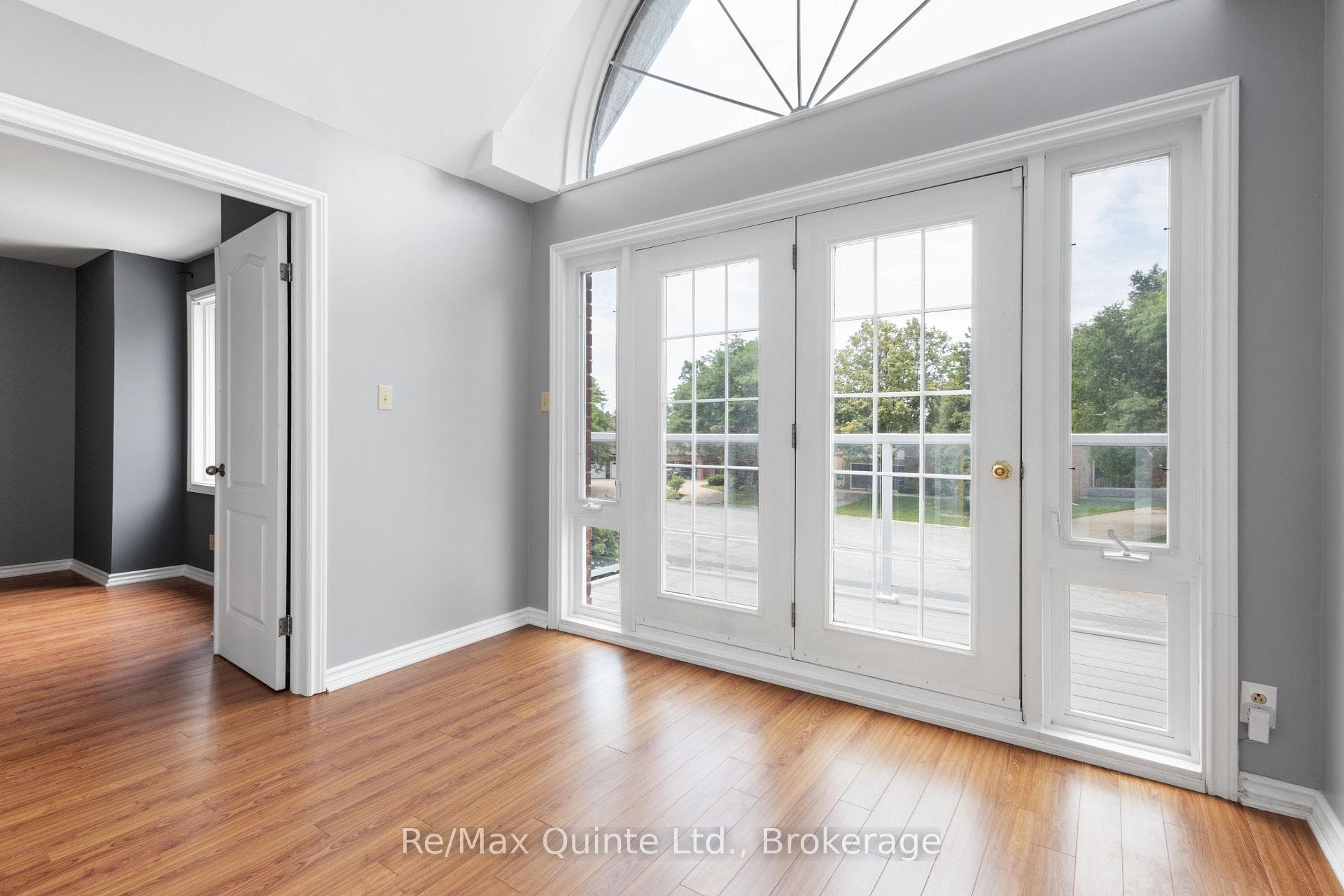 17 Applewood Court photo 34