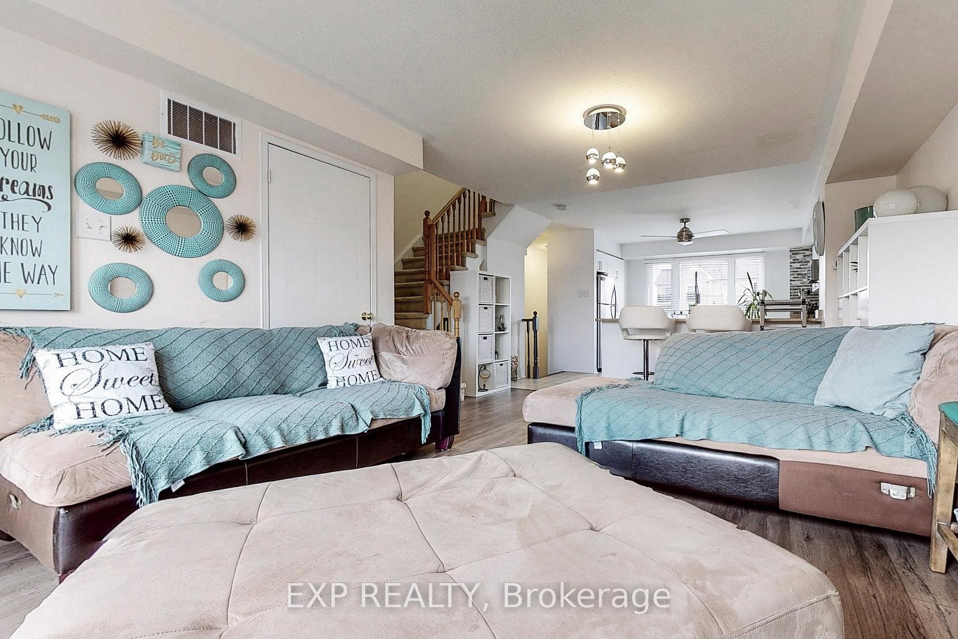 3088 Eglinton Avenue Unit 84 photo 3