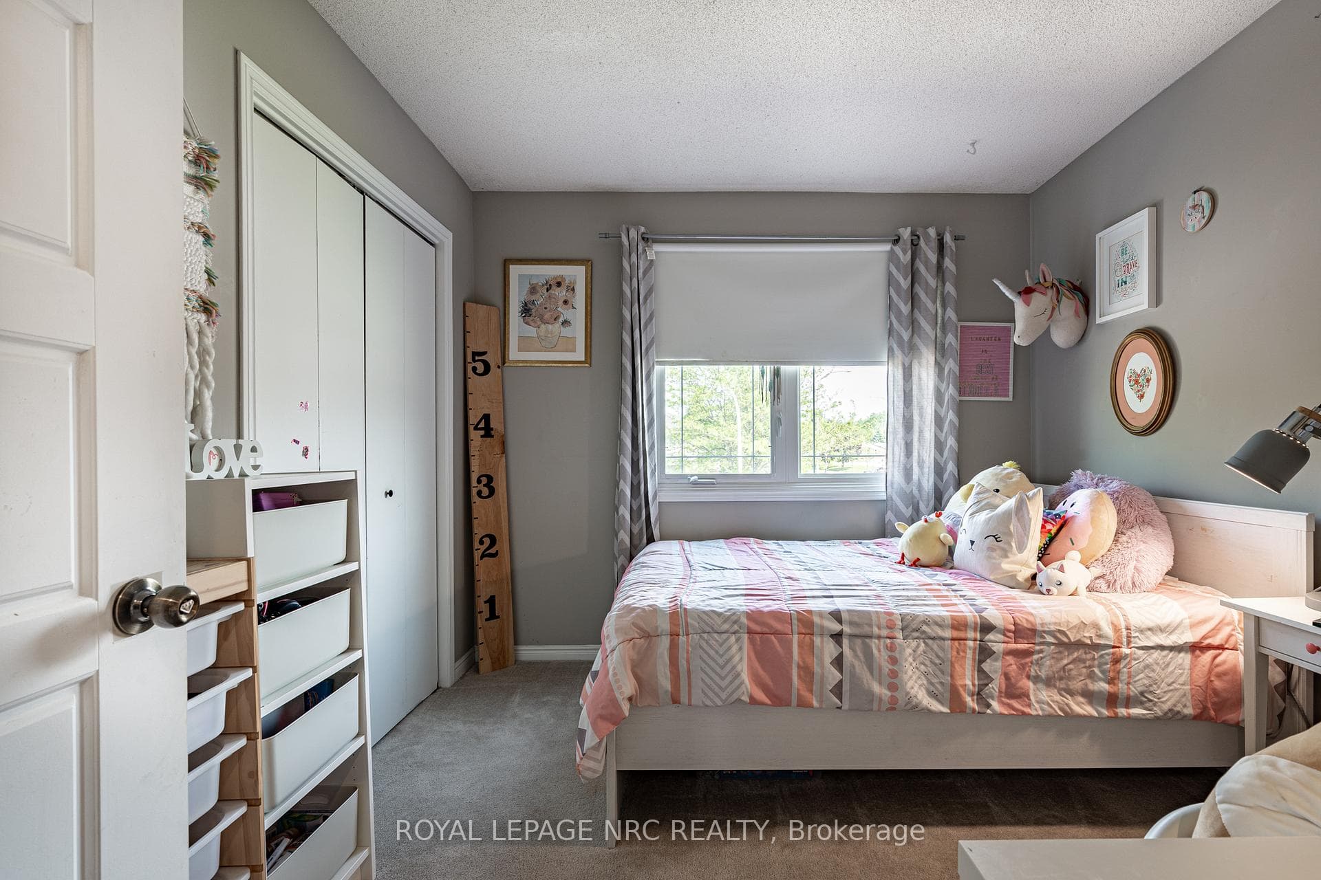 86 Merritt Crescent photo 22
