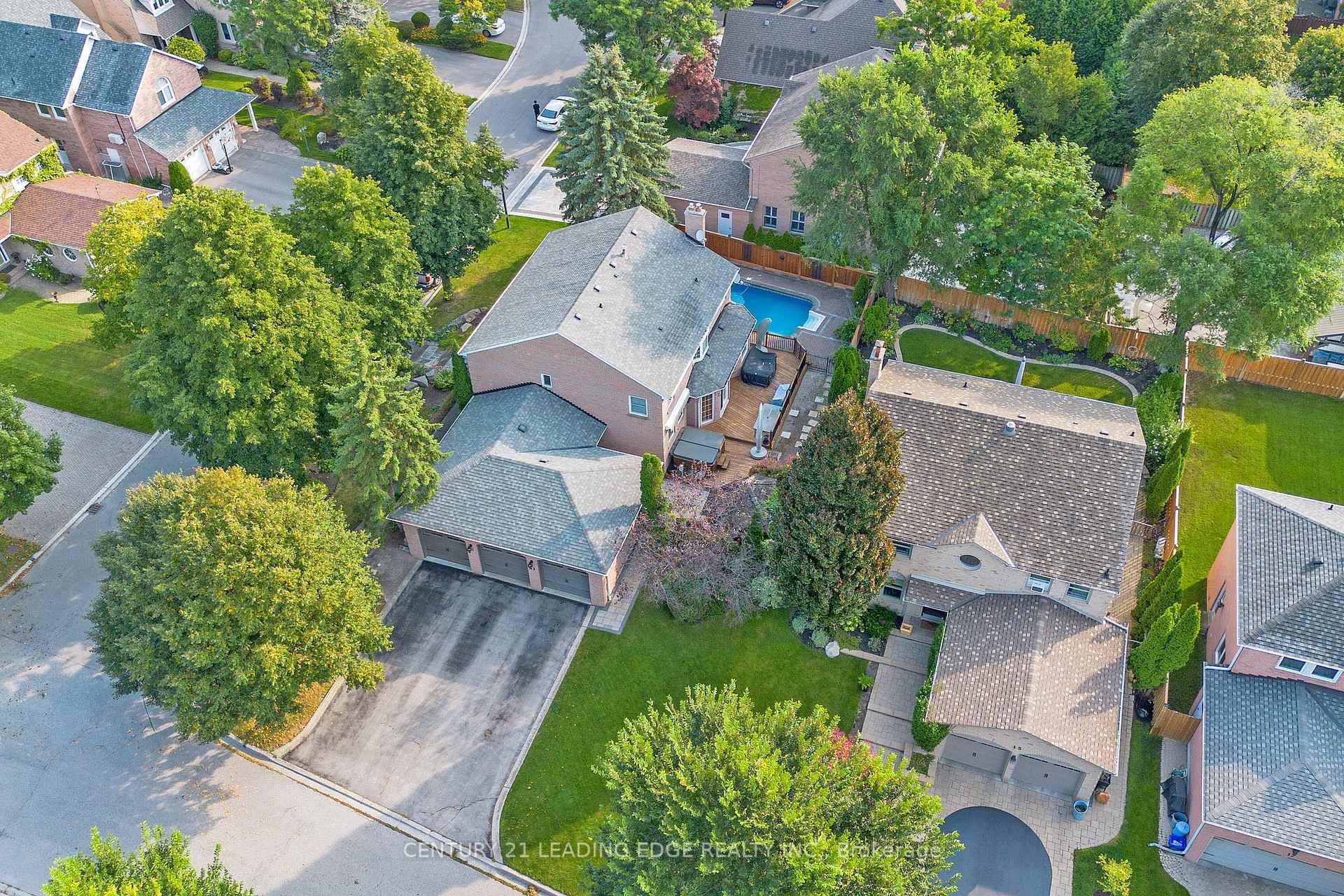11 Hedgewood Drive photo 6