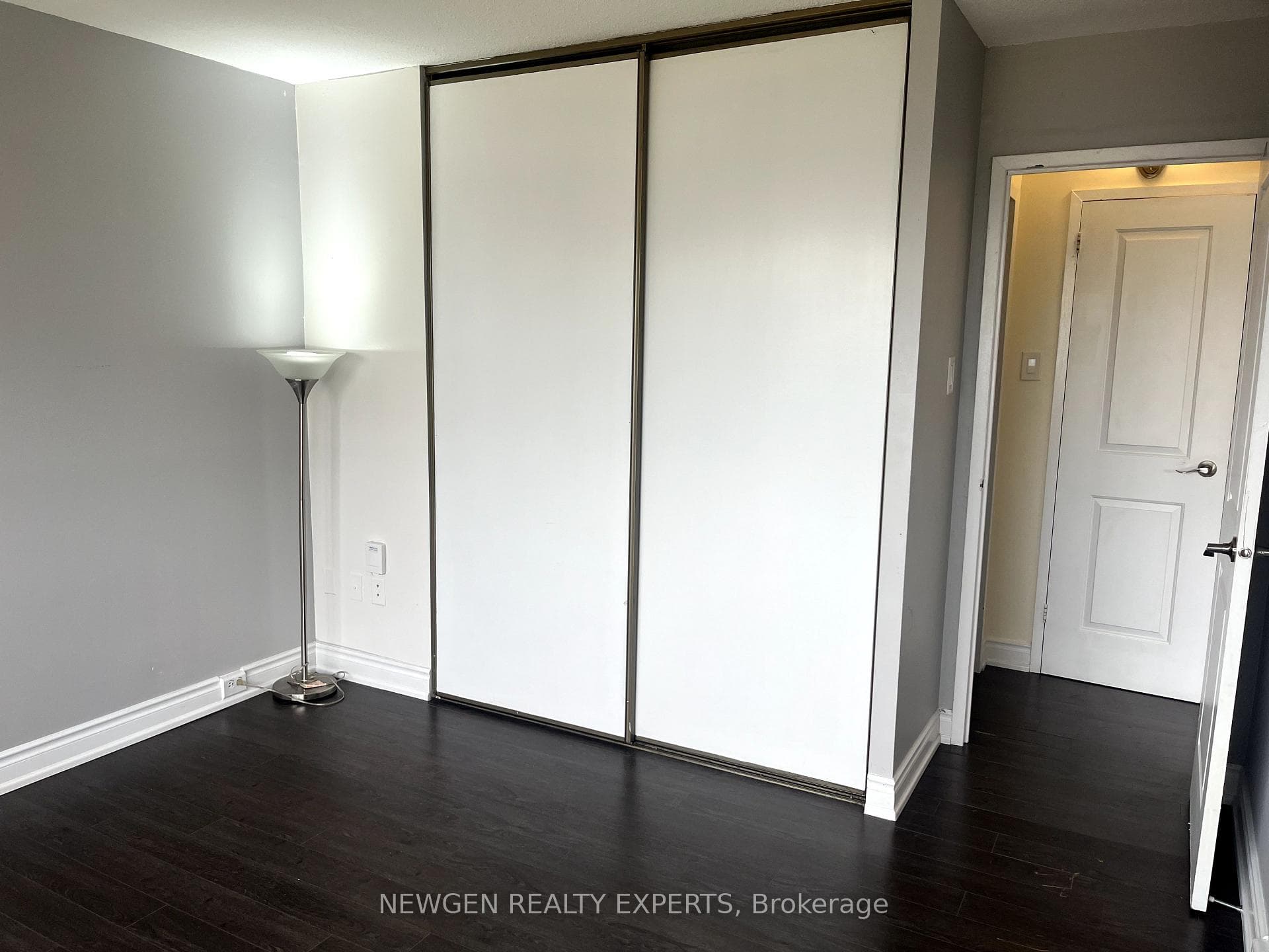 10 Sunny Glenway Unit 612 photo 20
