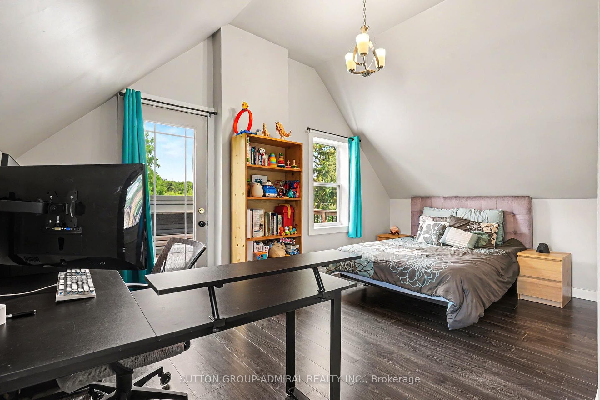 406 Stirling Avenue photo 13