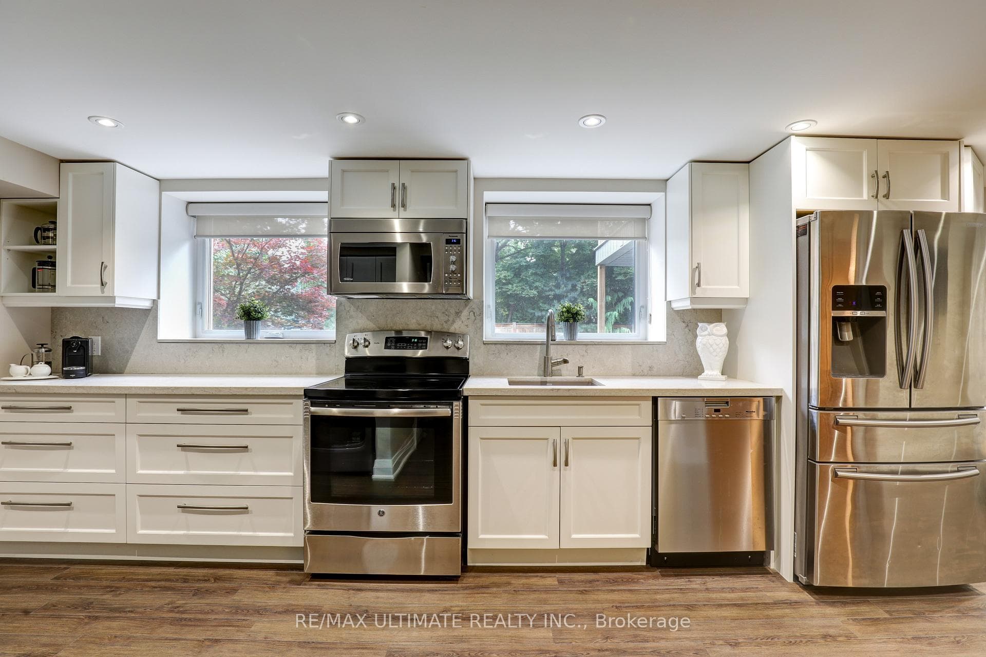 142 Abbeywood Trail photo 27