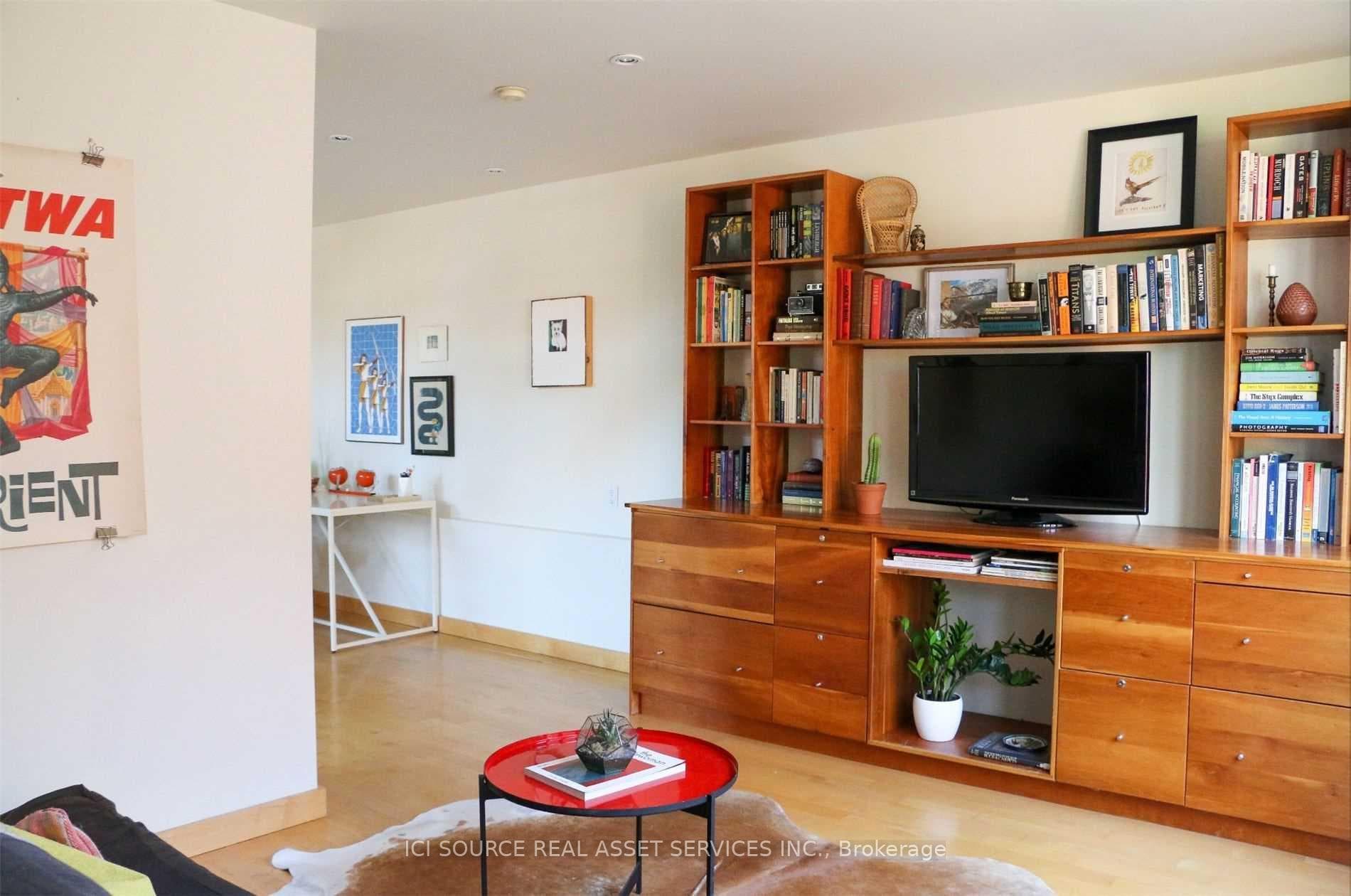 200 Clinton Street Unit 1 photo 8