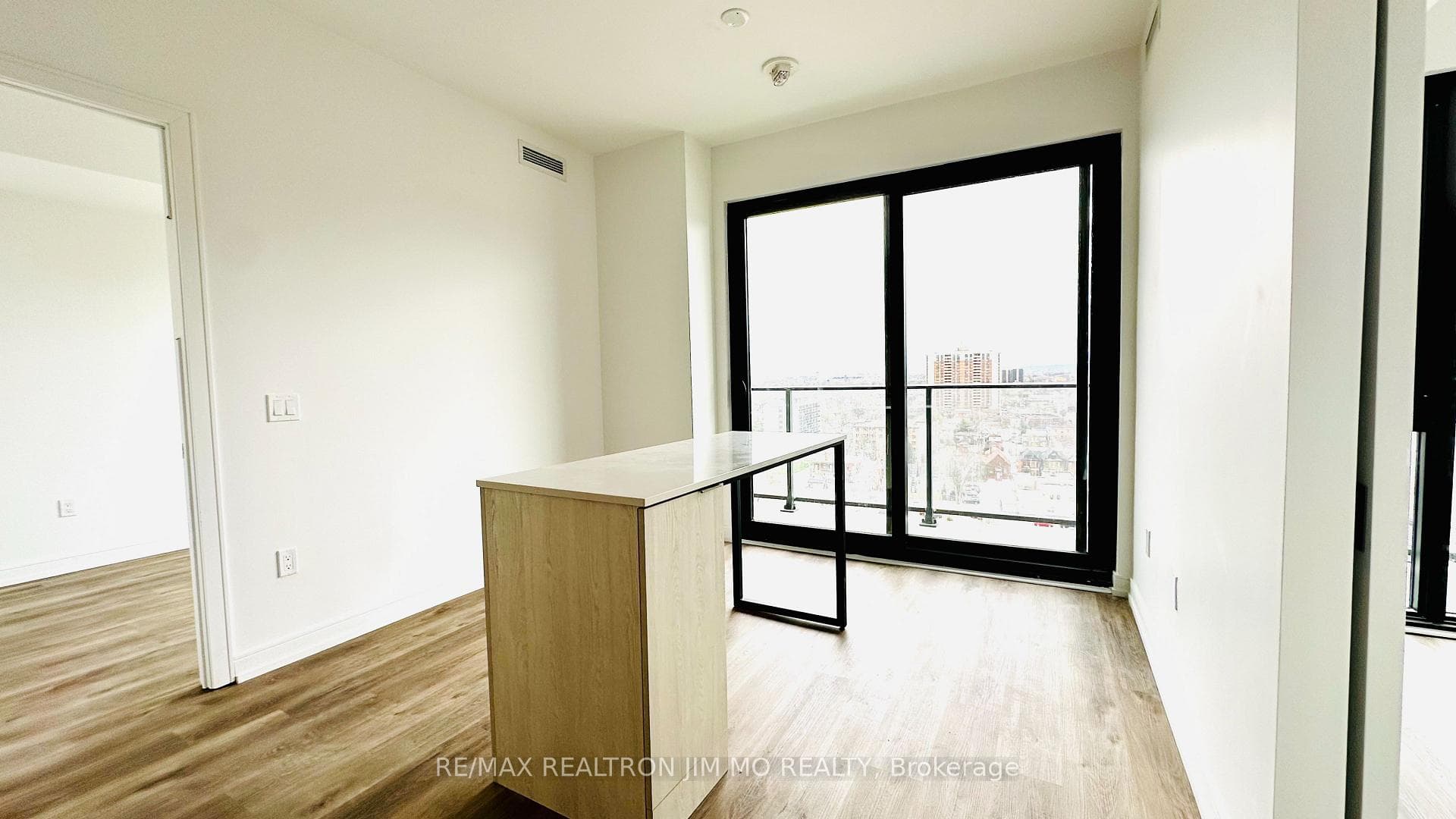 1 Jarvis Street Unit 1521 photo 8