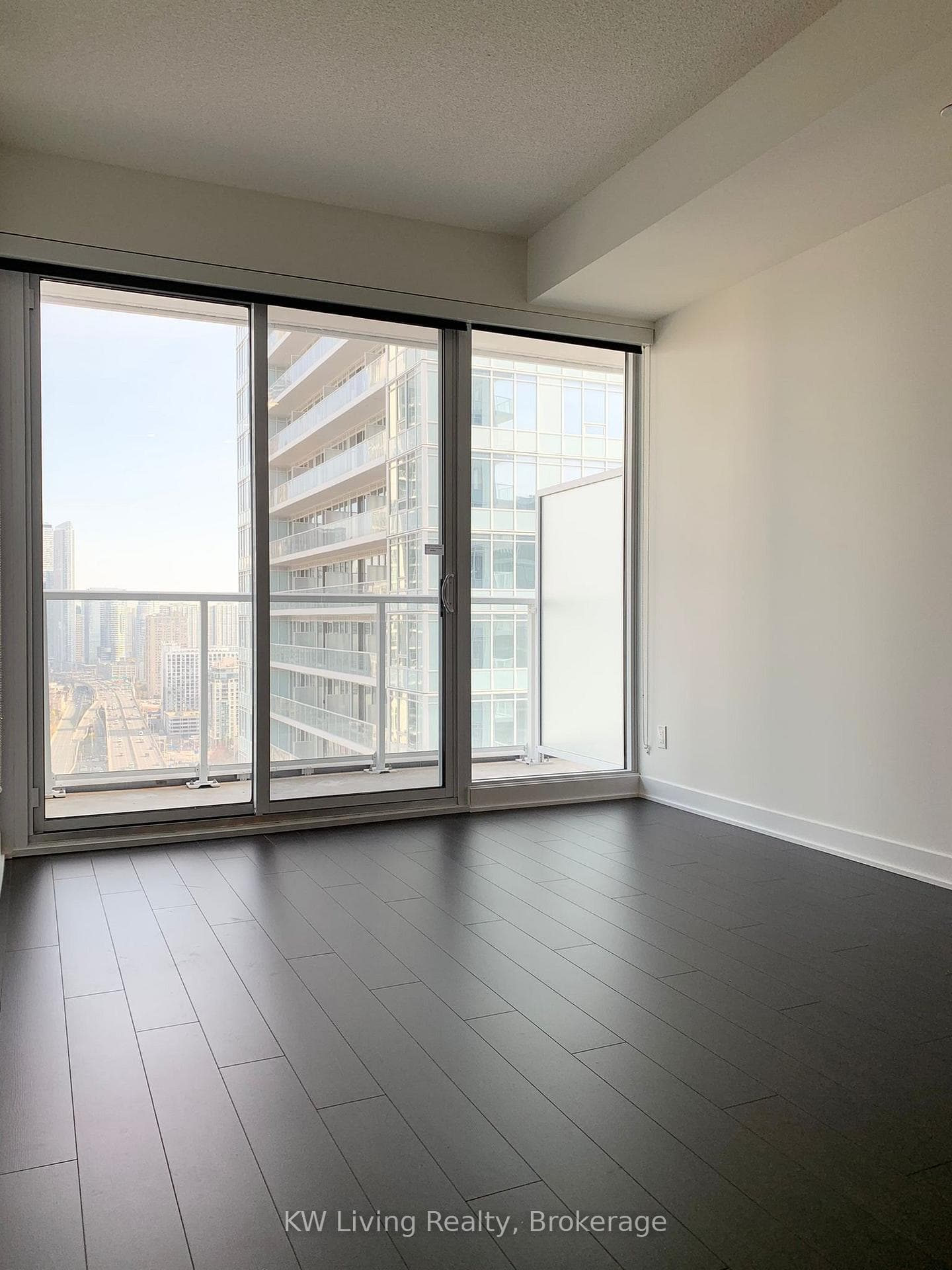 19 Bathurst Street Unit 3207 photo 9