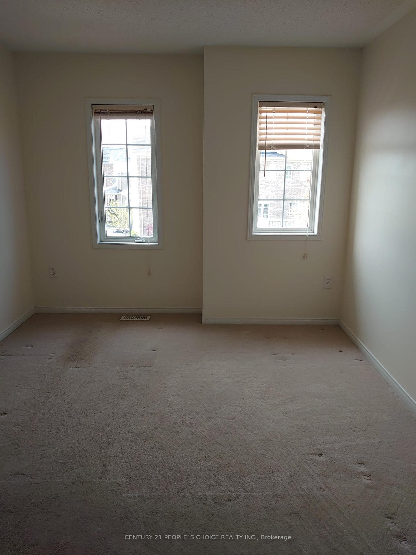 3323 Mikalda Road photo 13