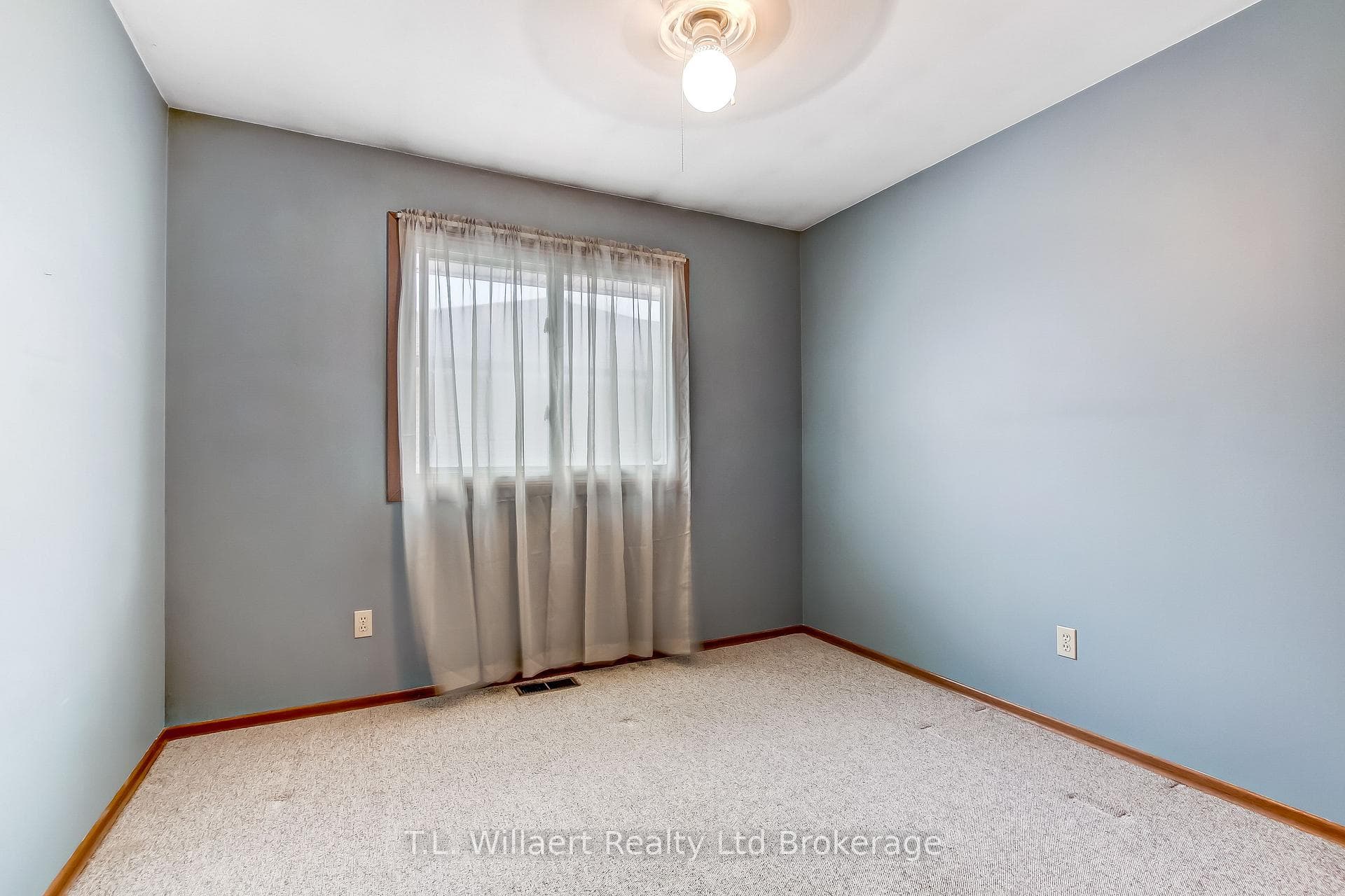 80 Glendale Drive photo 8