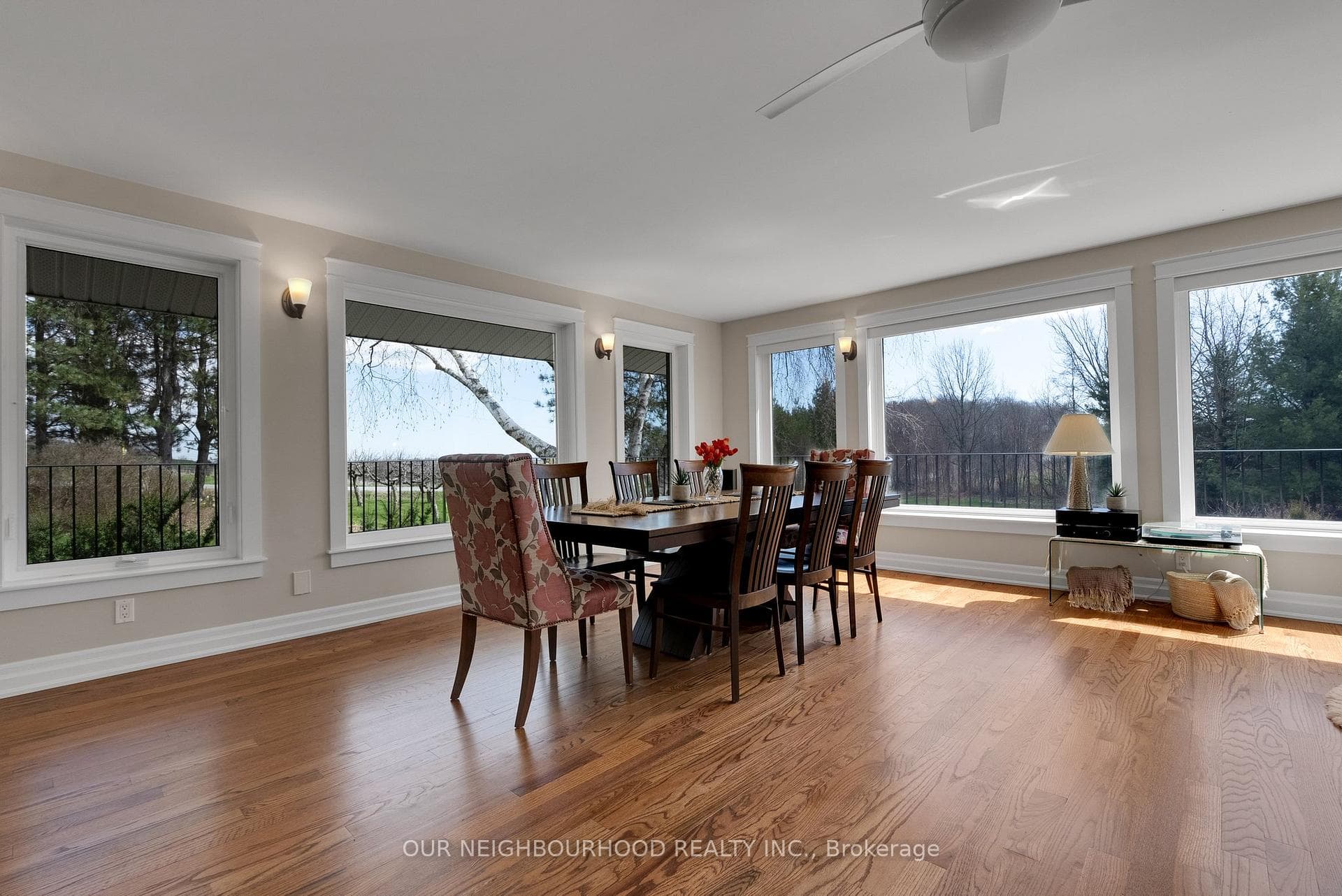 4582 Walsh Road photo 12