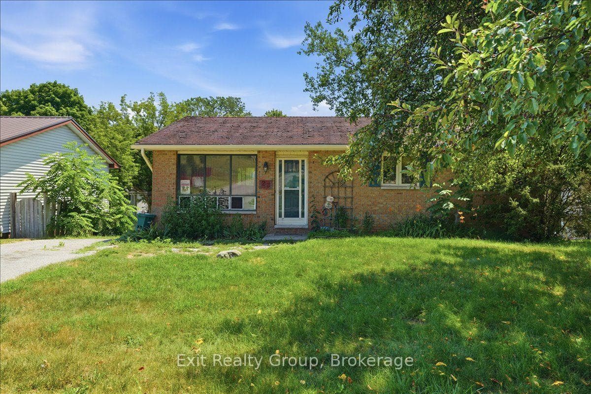 23 Van Alstine Drive photo 1